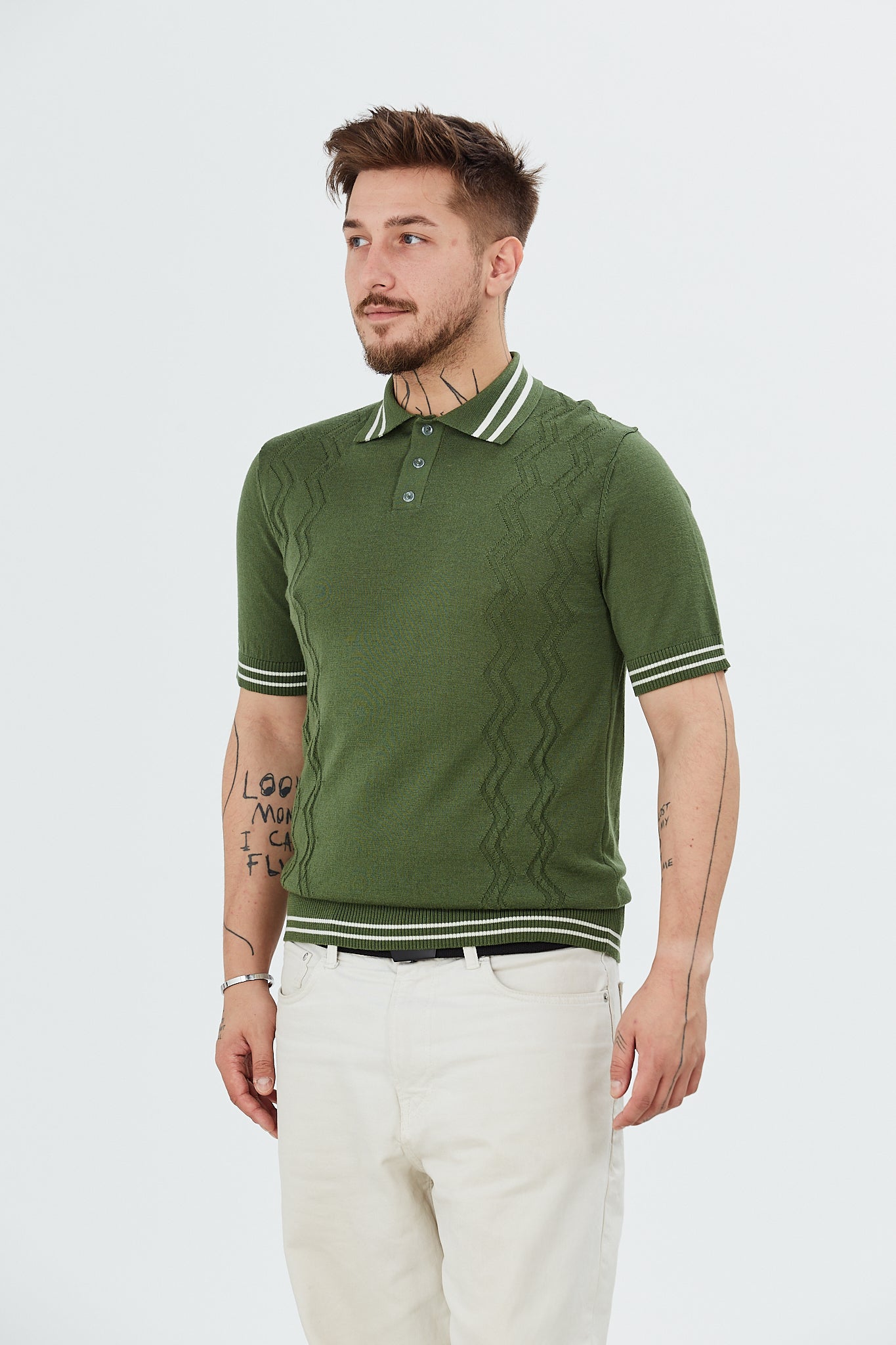Sweater with polo collar and zig-zag patterns