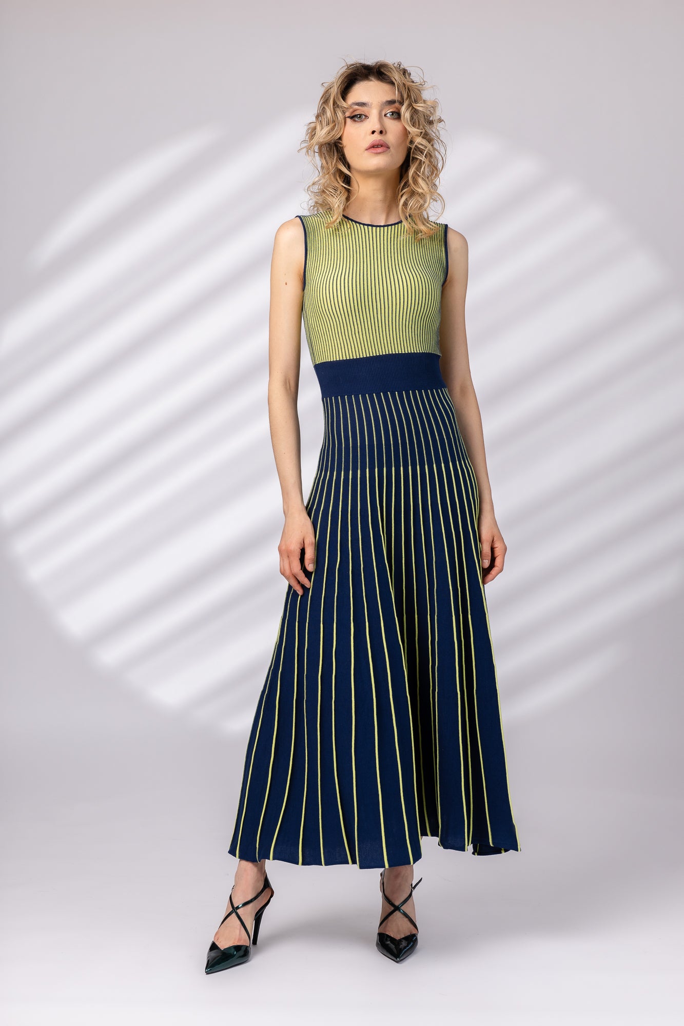 Long dress in two colors