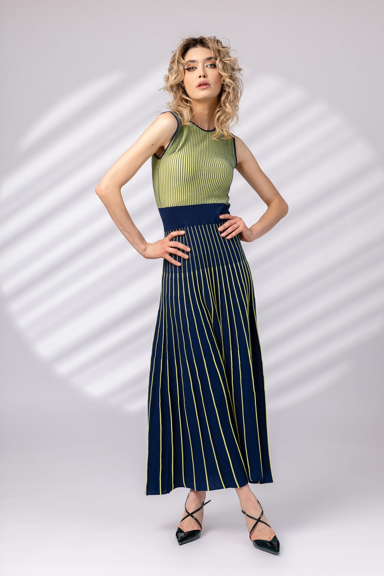 Long dress in two colors