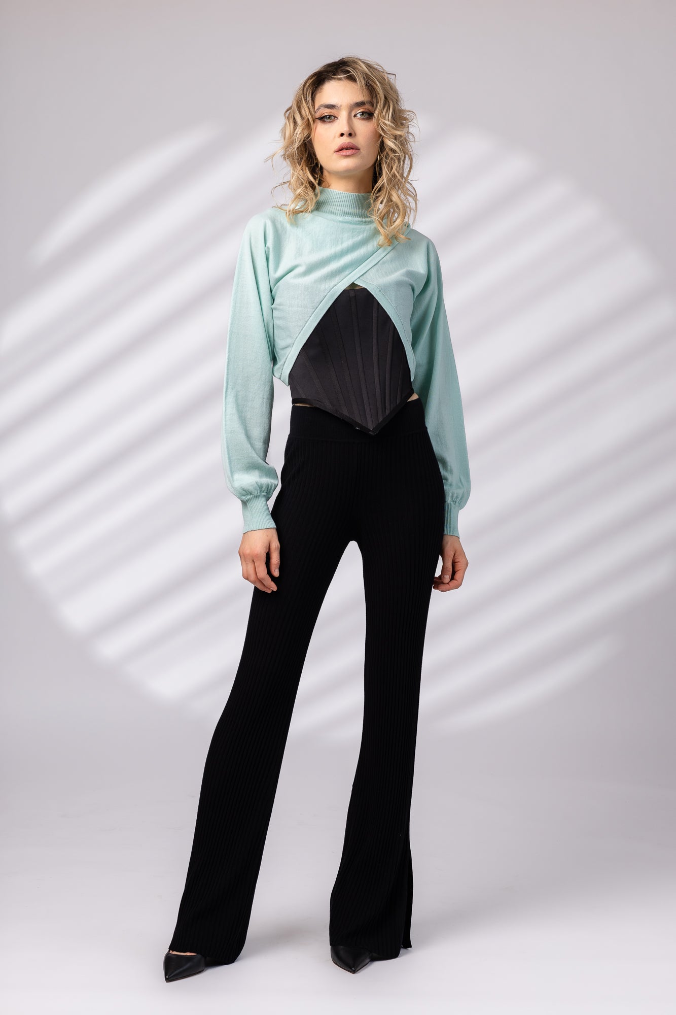 Short Tulip Top