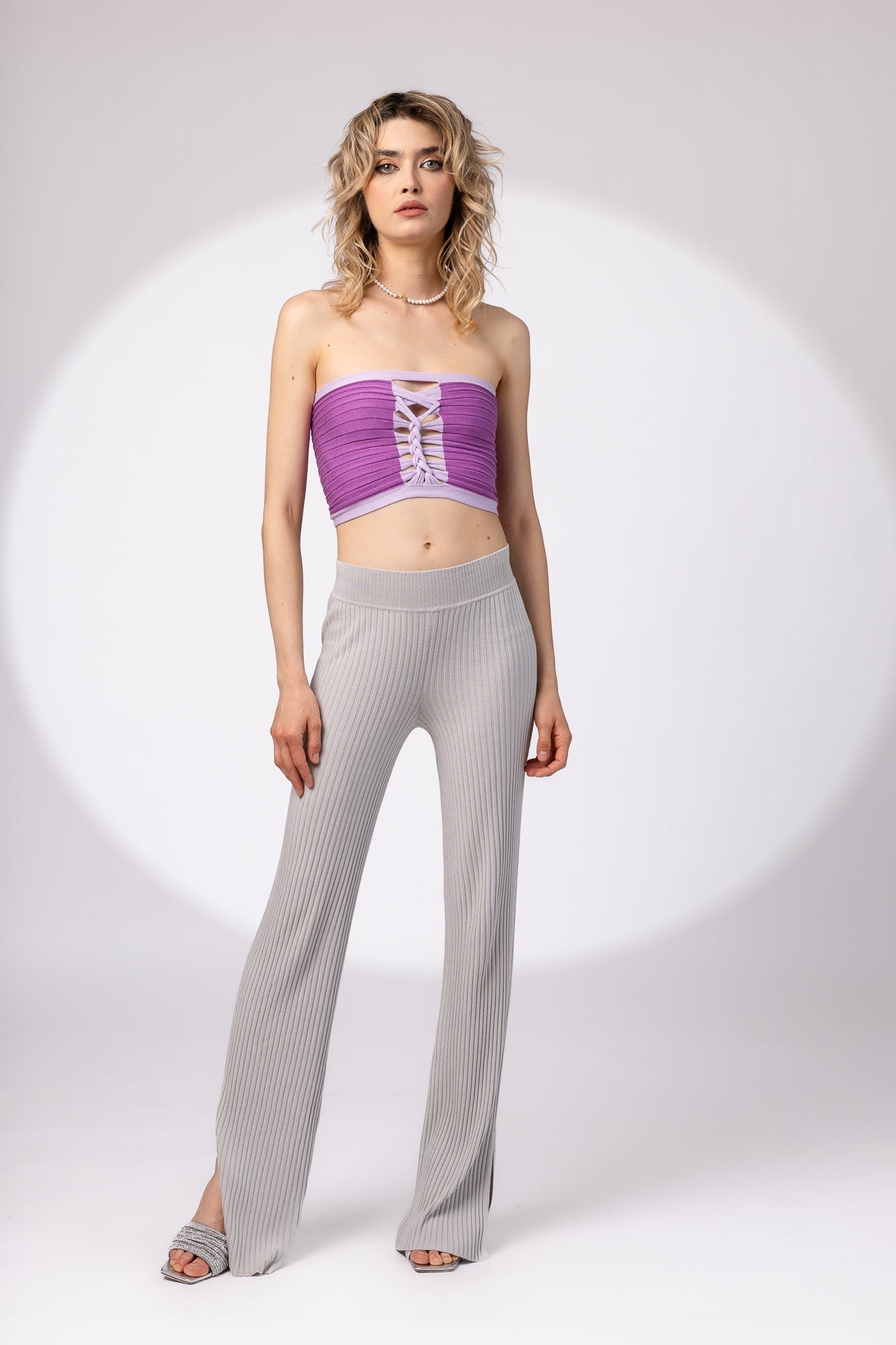 Sleeveless top with braid