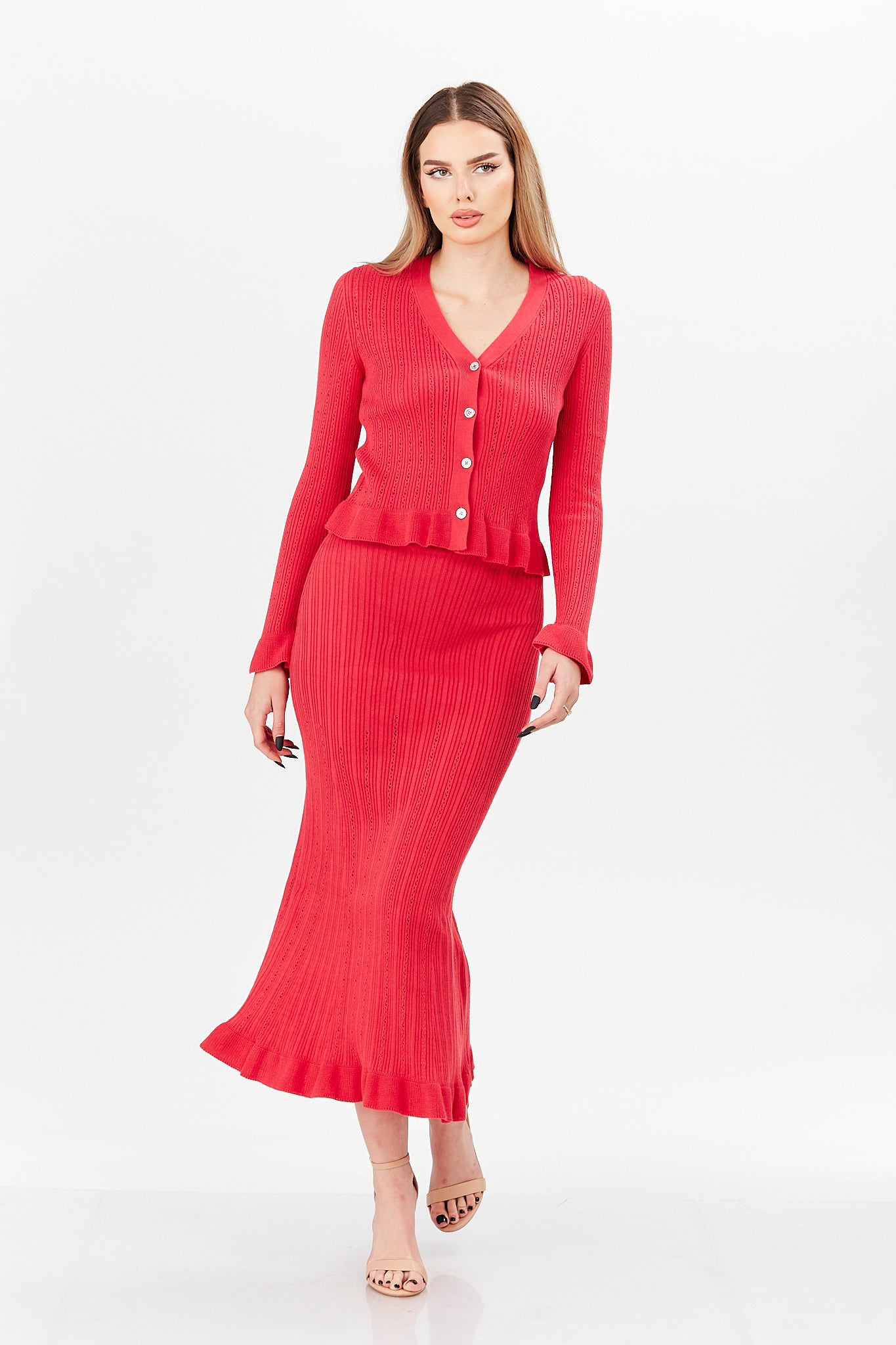 Skirt with openwork patterns