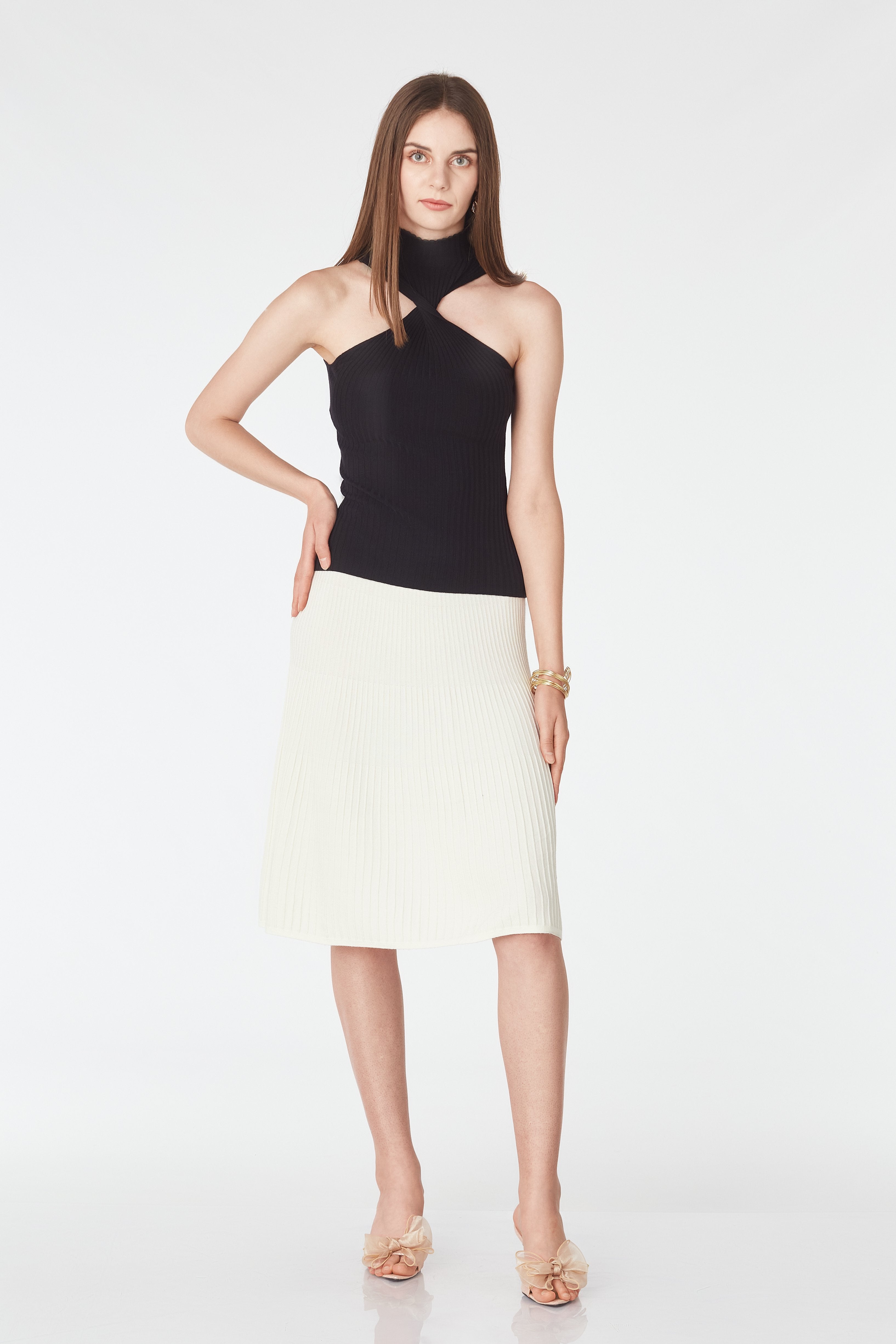 TURNTABLE COLLAR TOP