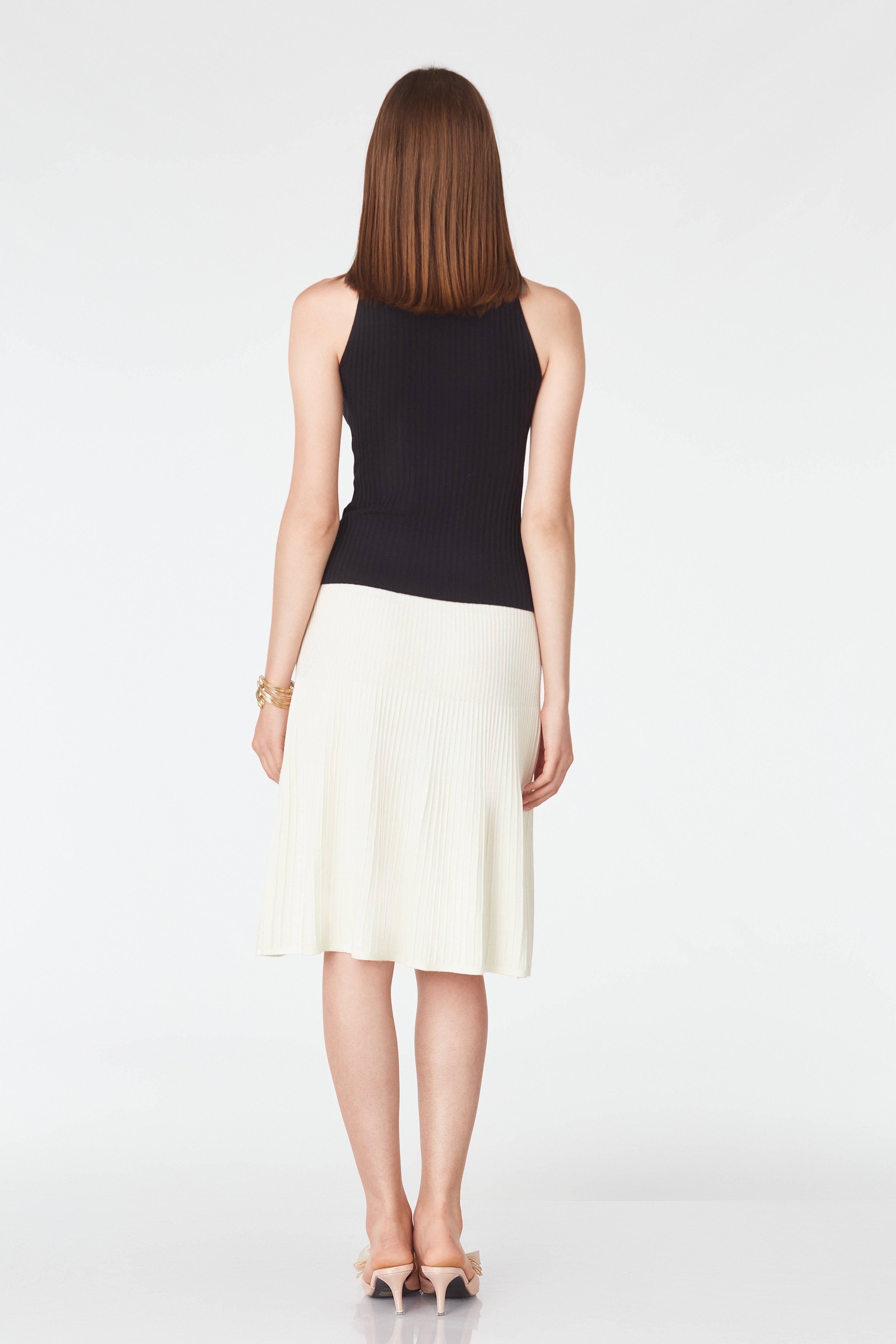 TURNTABLE COLLAR TOP