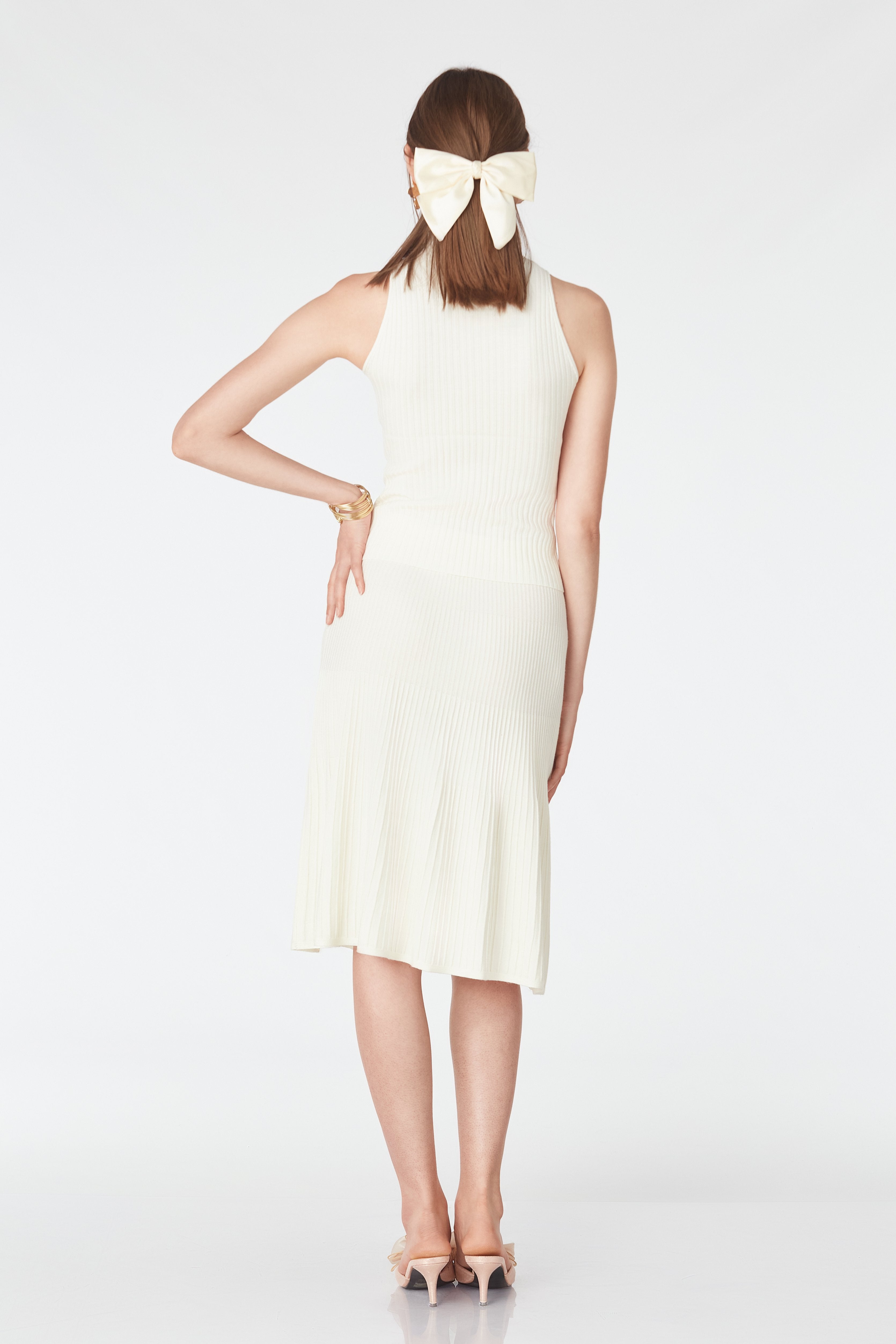 TURNTABLE COLLAR TOP