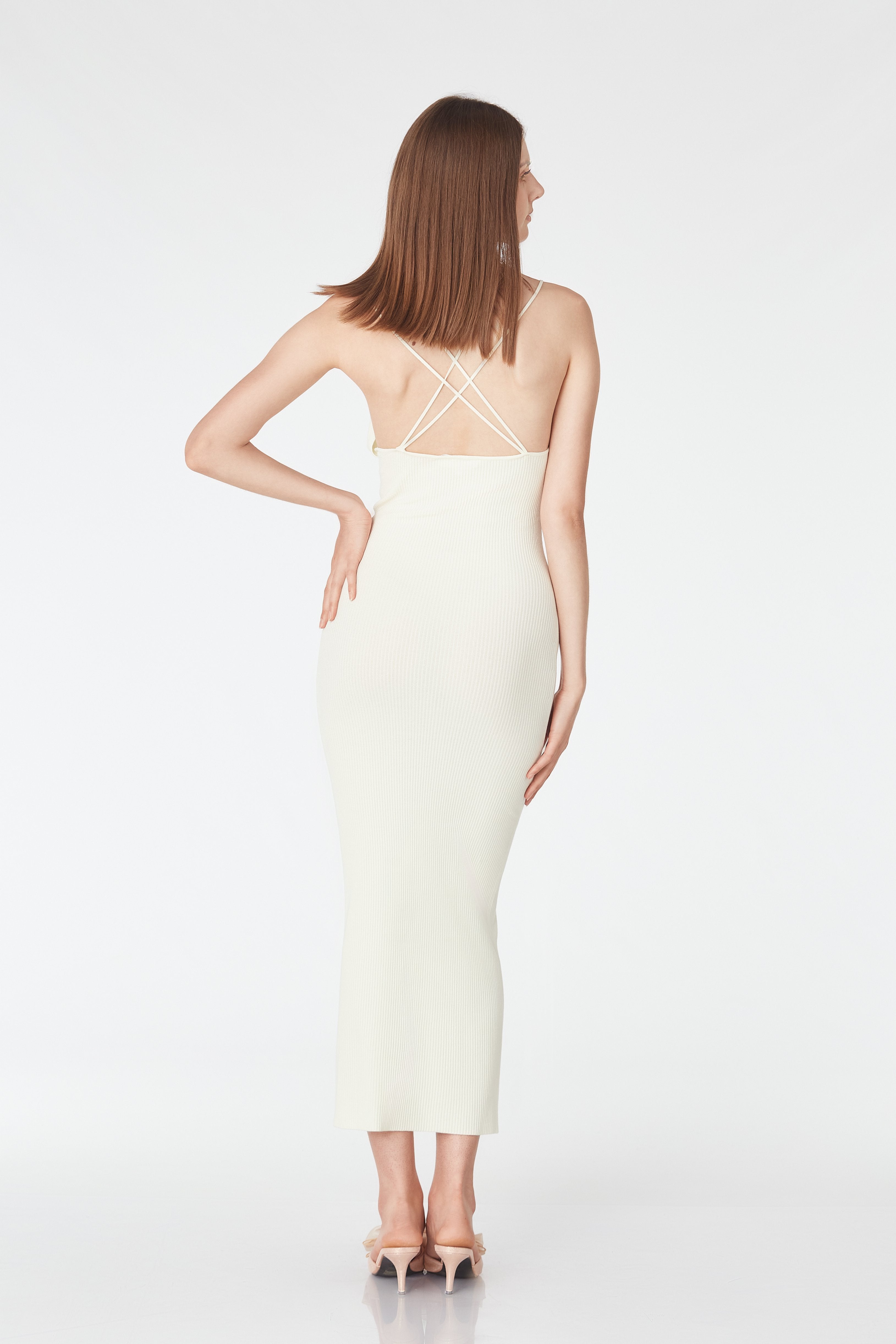 Elegant dress with cups