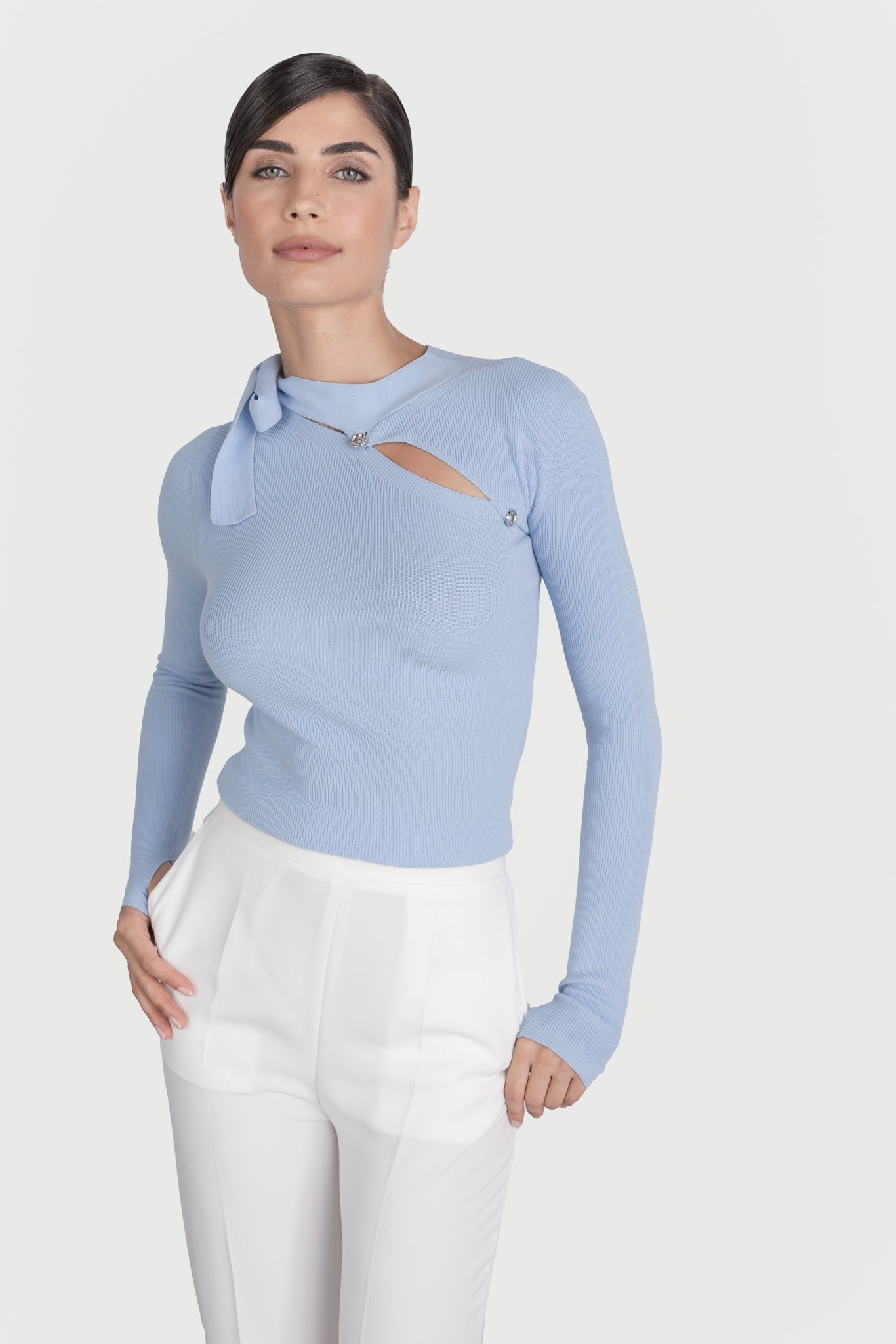 Sweater with removable sleeve