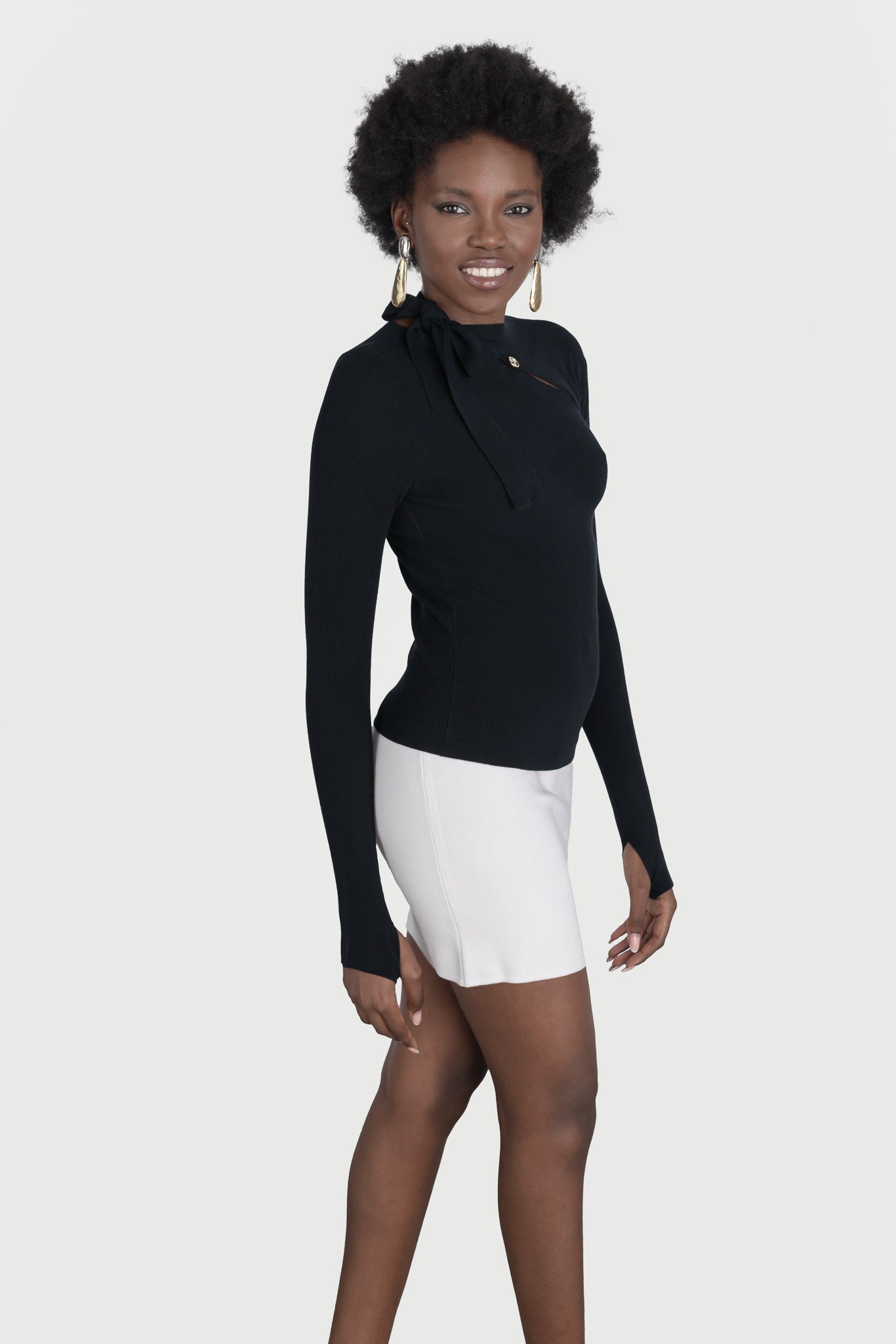 Sweater with removable sleeve