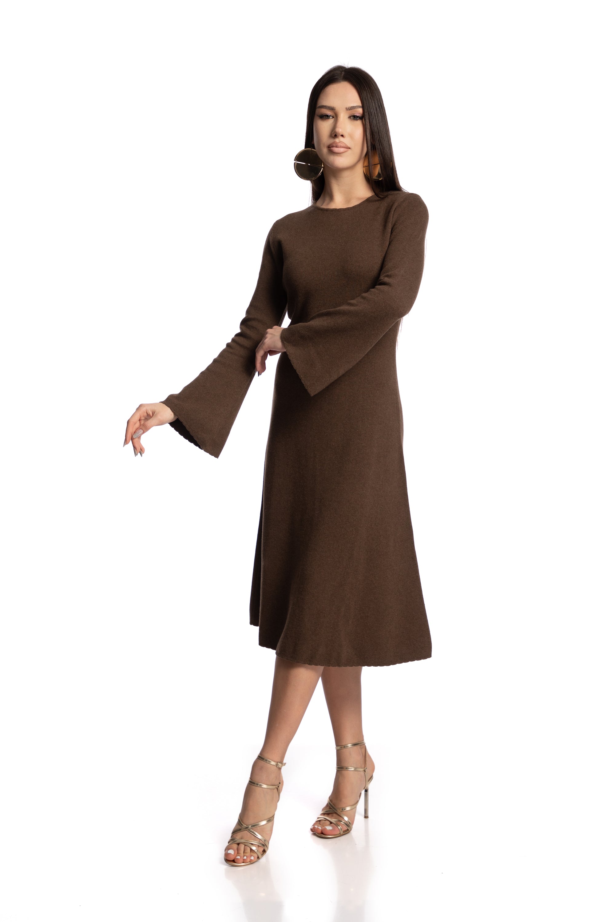 Bell-sleeved dress