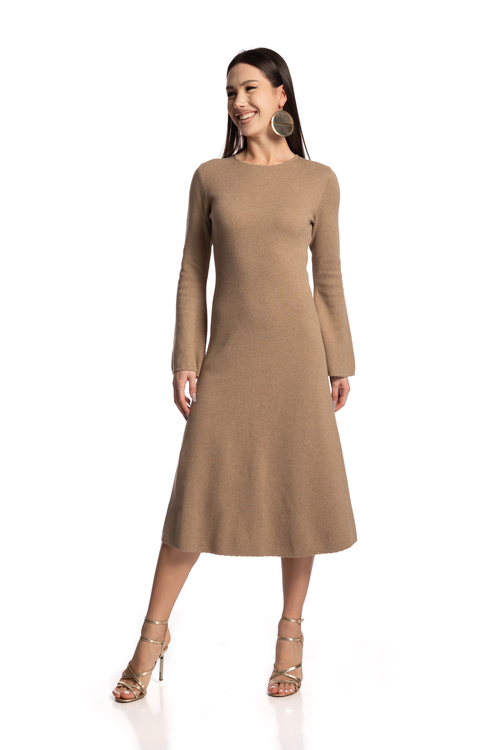 Bell-sleeved dress