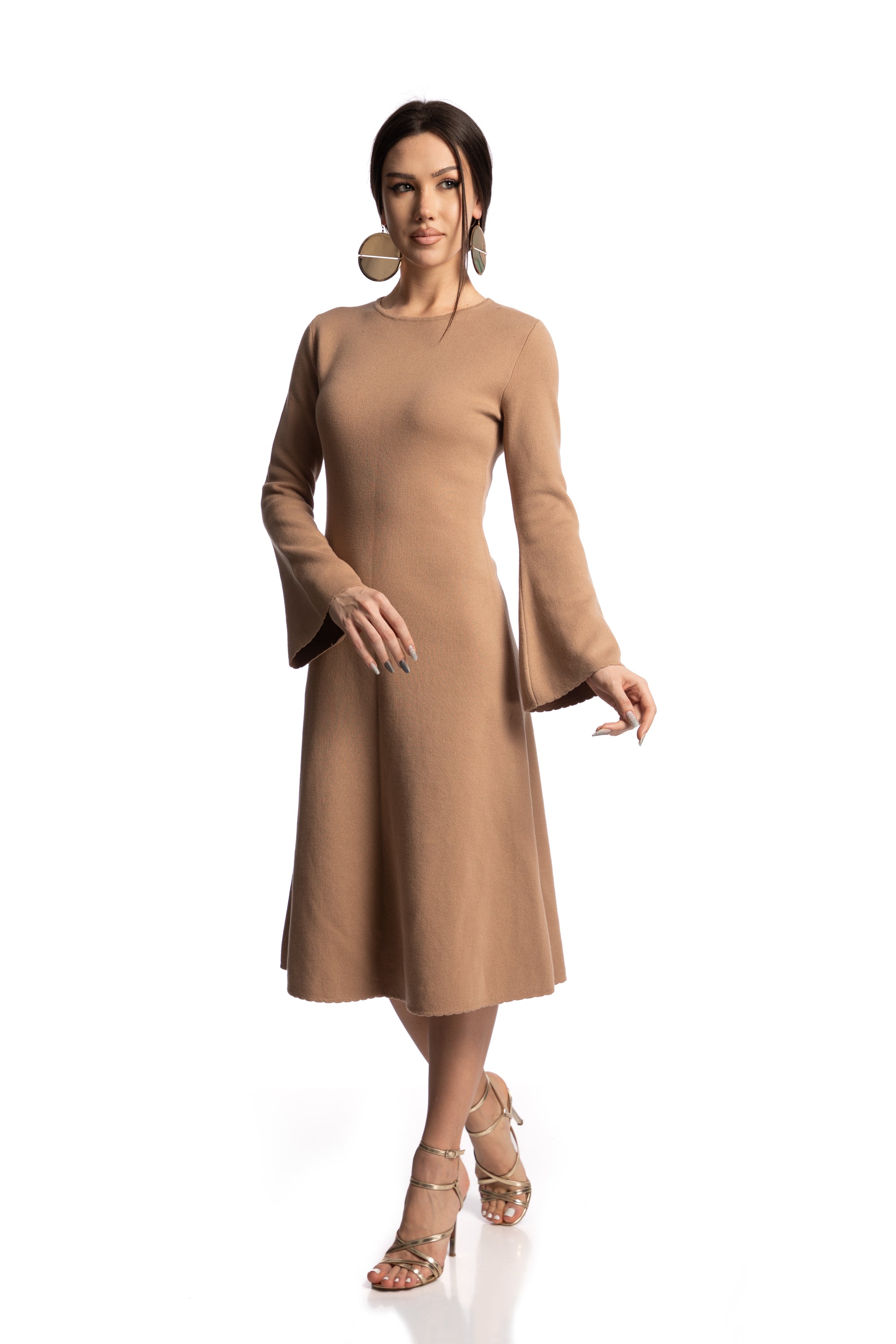 Bell-sleeved dress