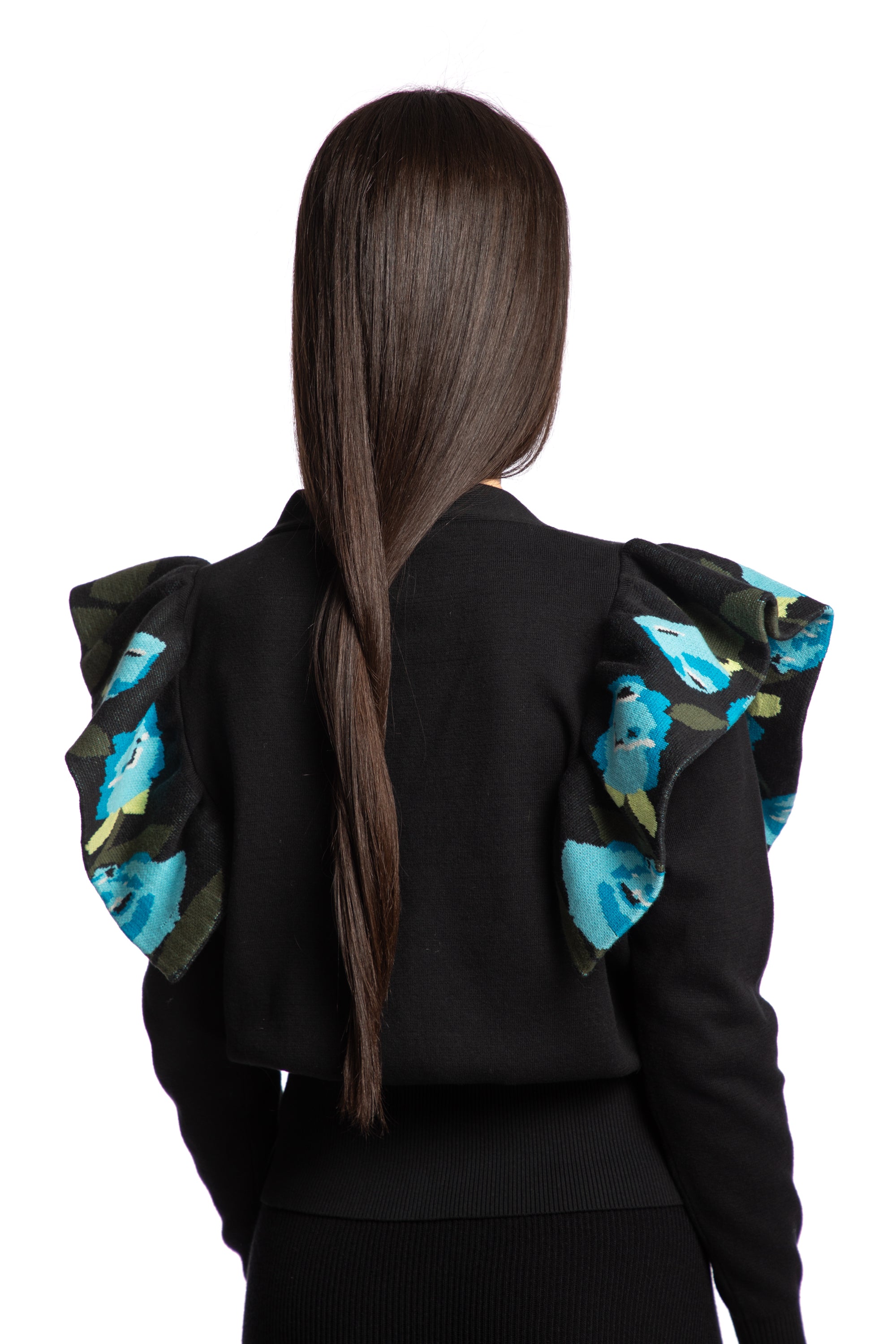 Jacket with roses on the shoulders