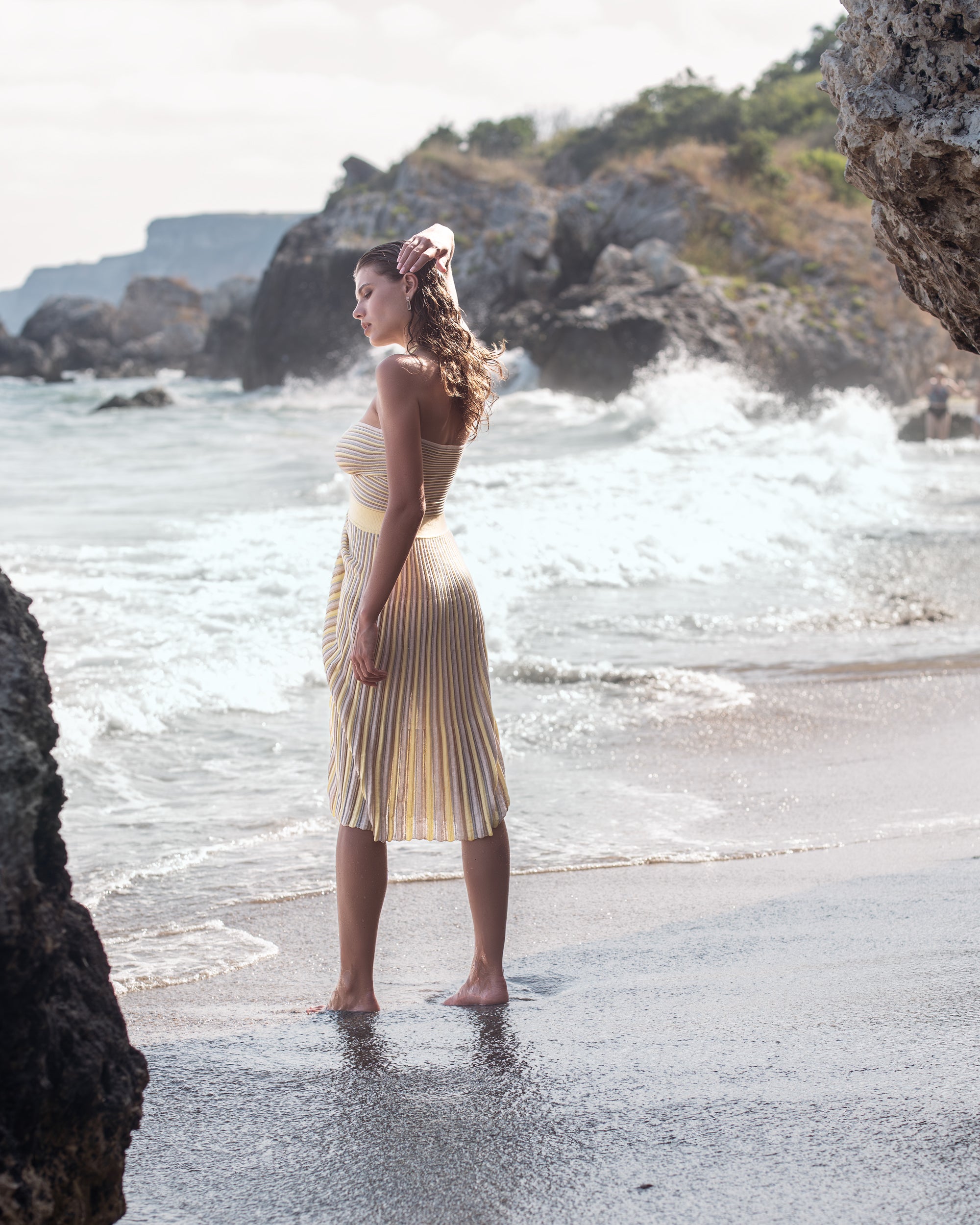 Midi dress with pleats