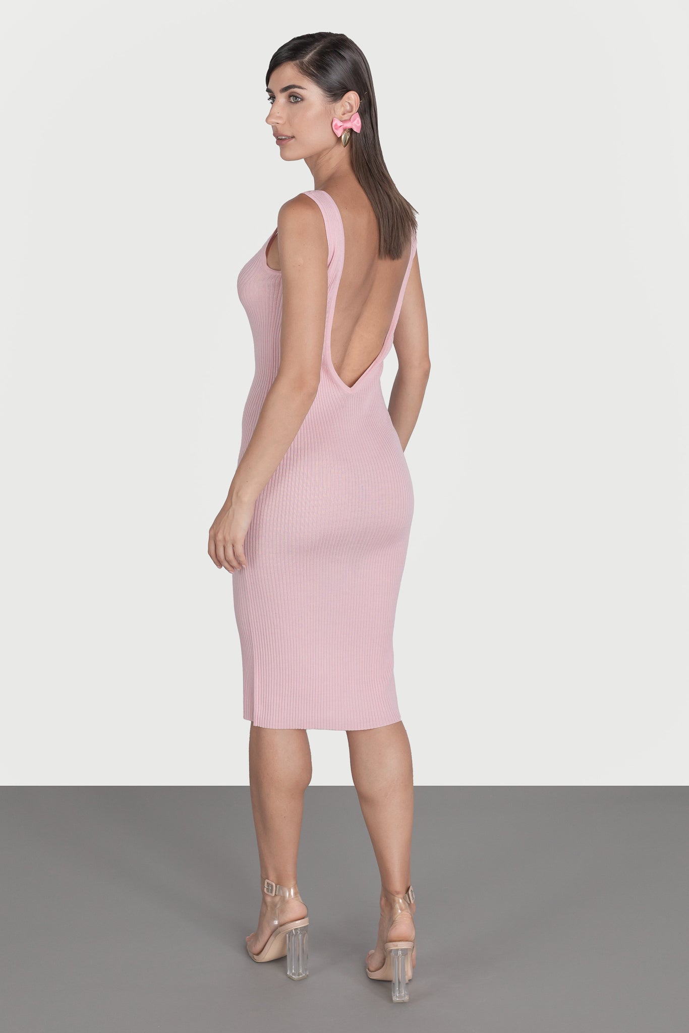 Backless dress