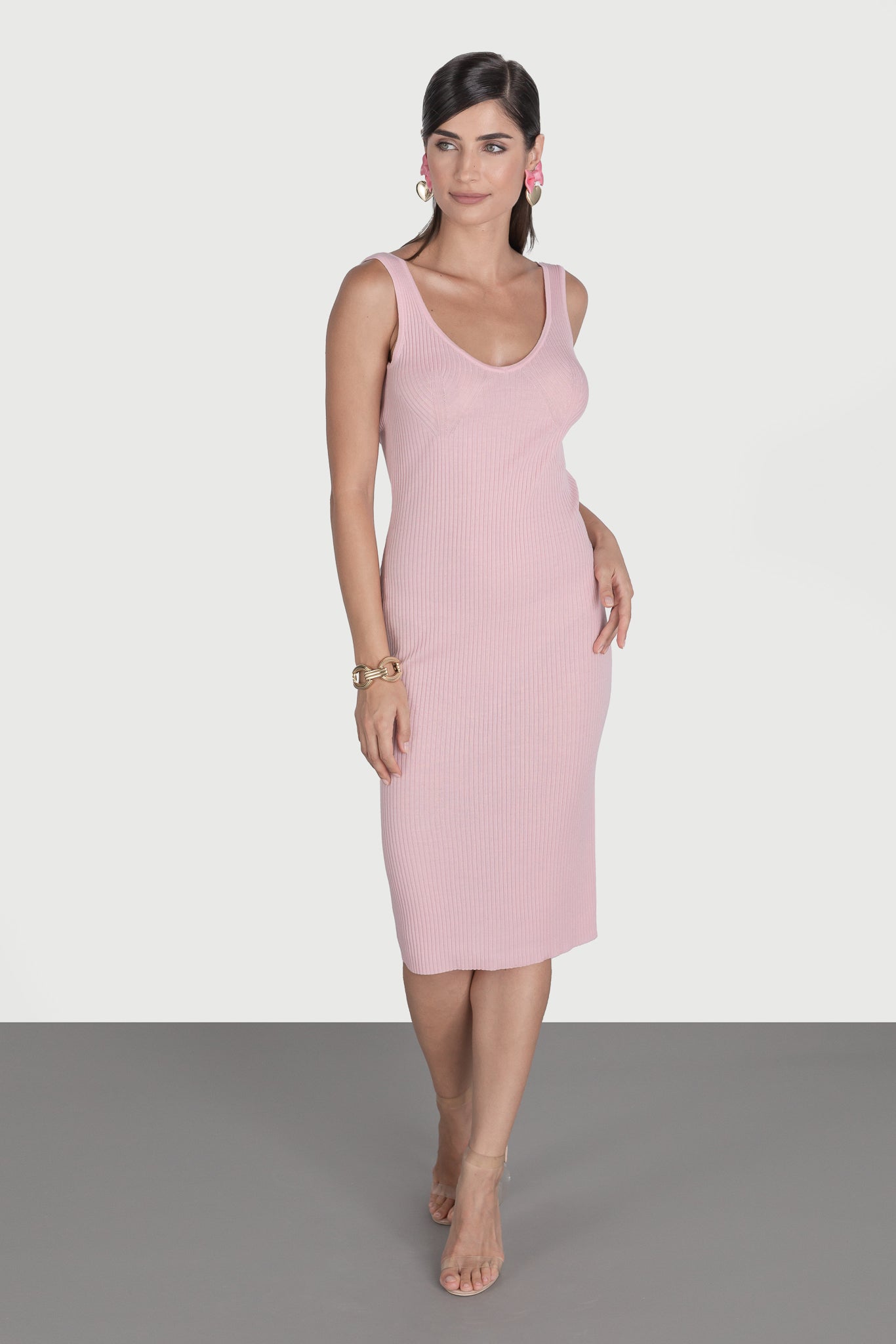 Backless dress