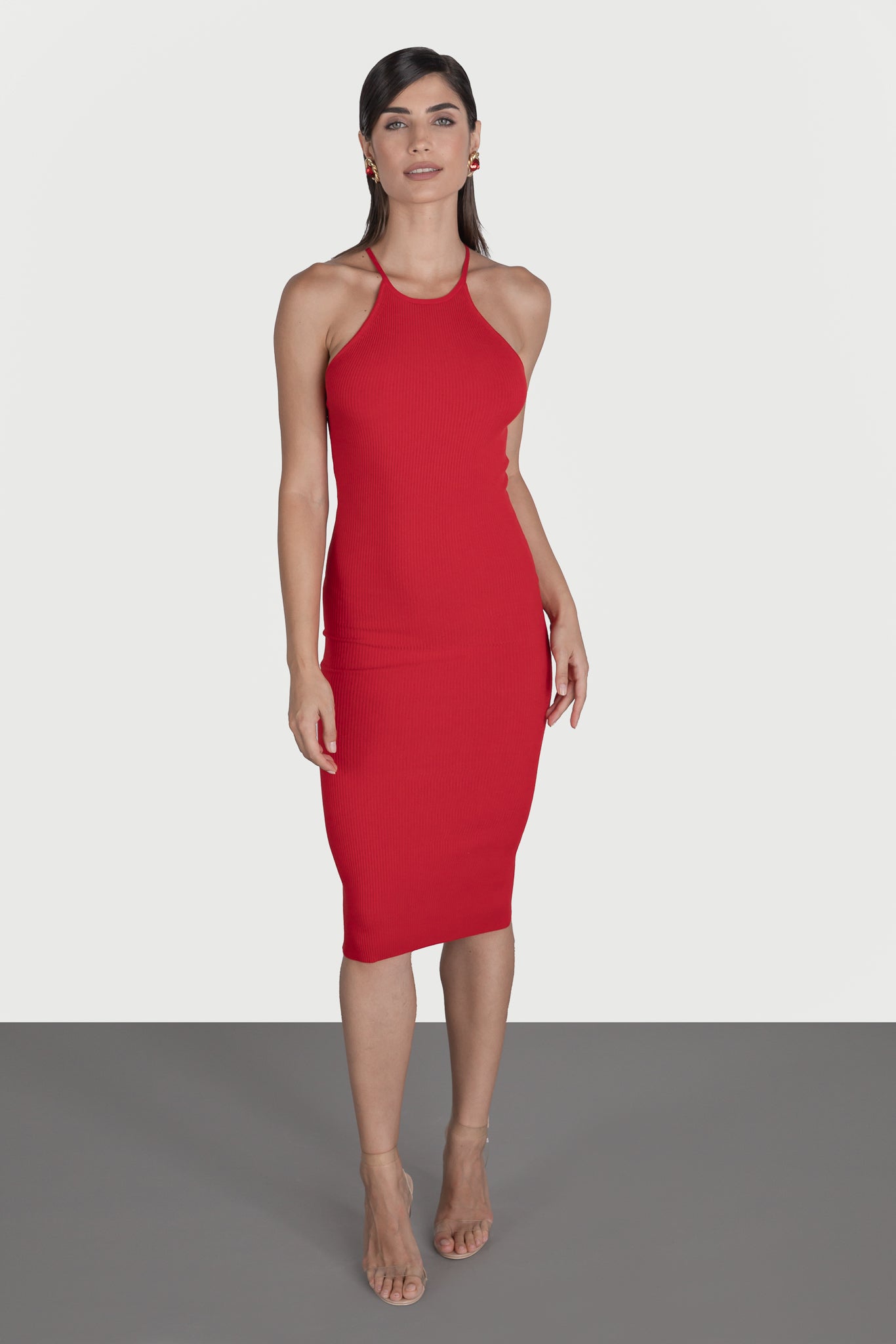 Dress with bare back and lace