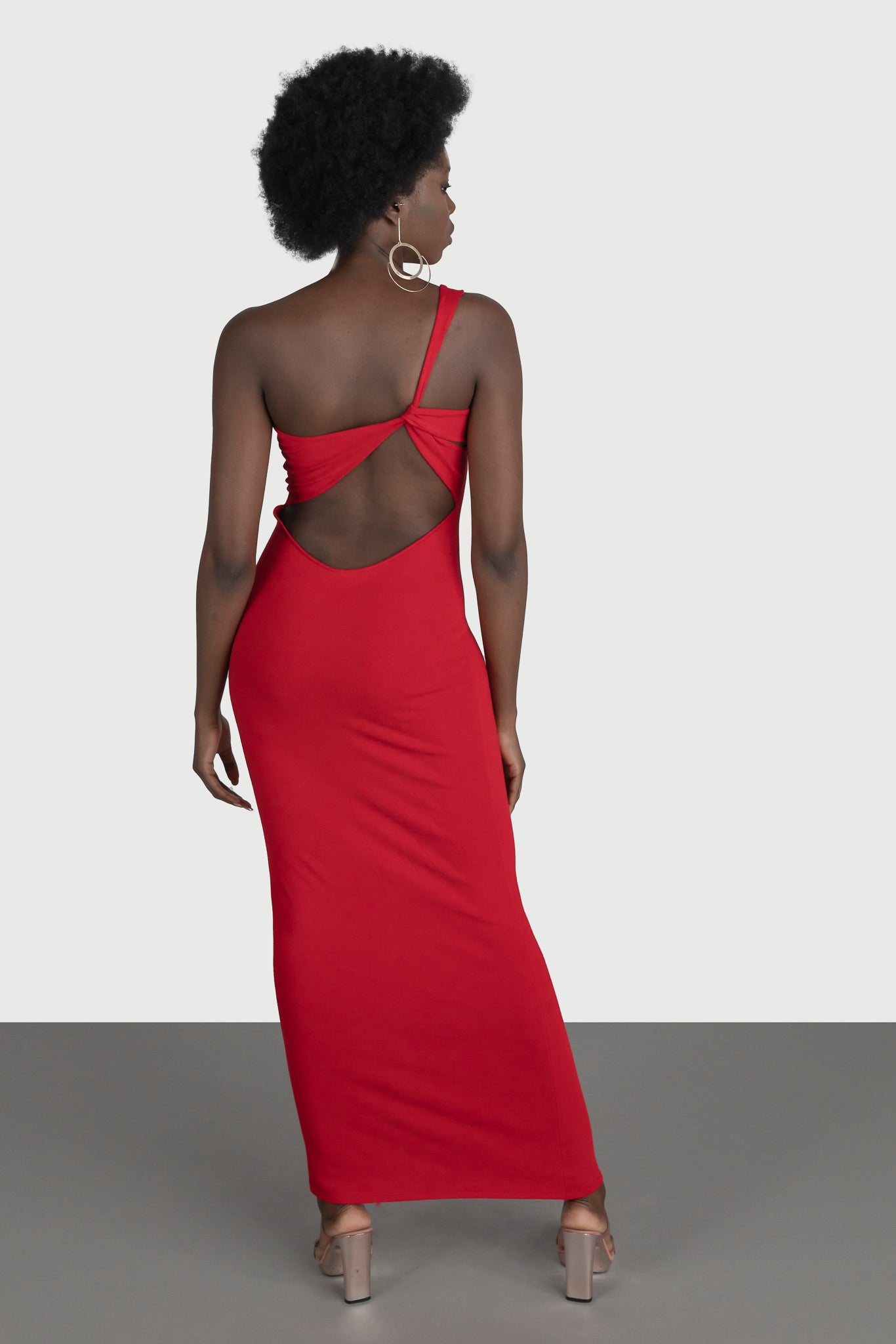 Long dress with semi-open back