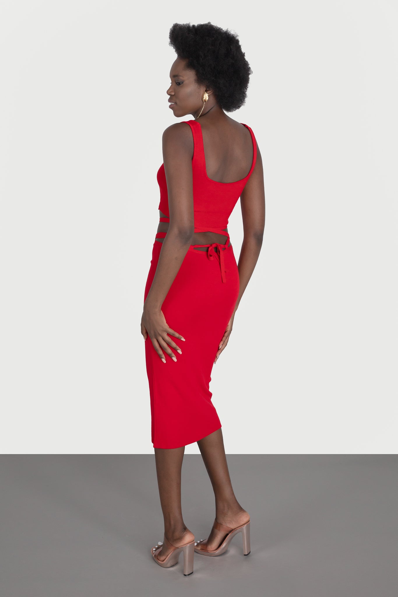 Midi skirt with drawstring at the waist
