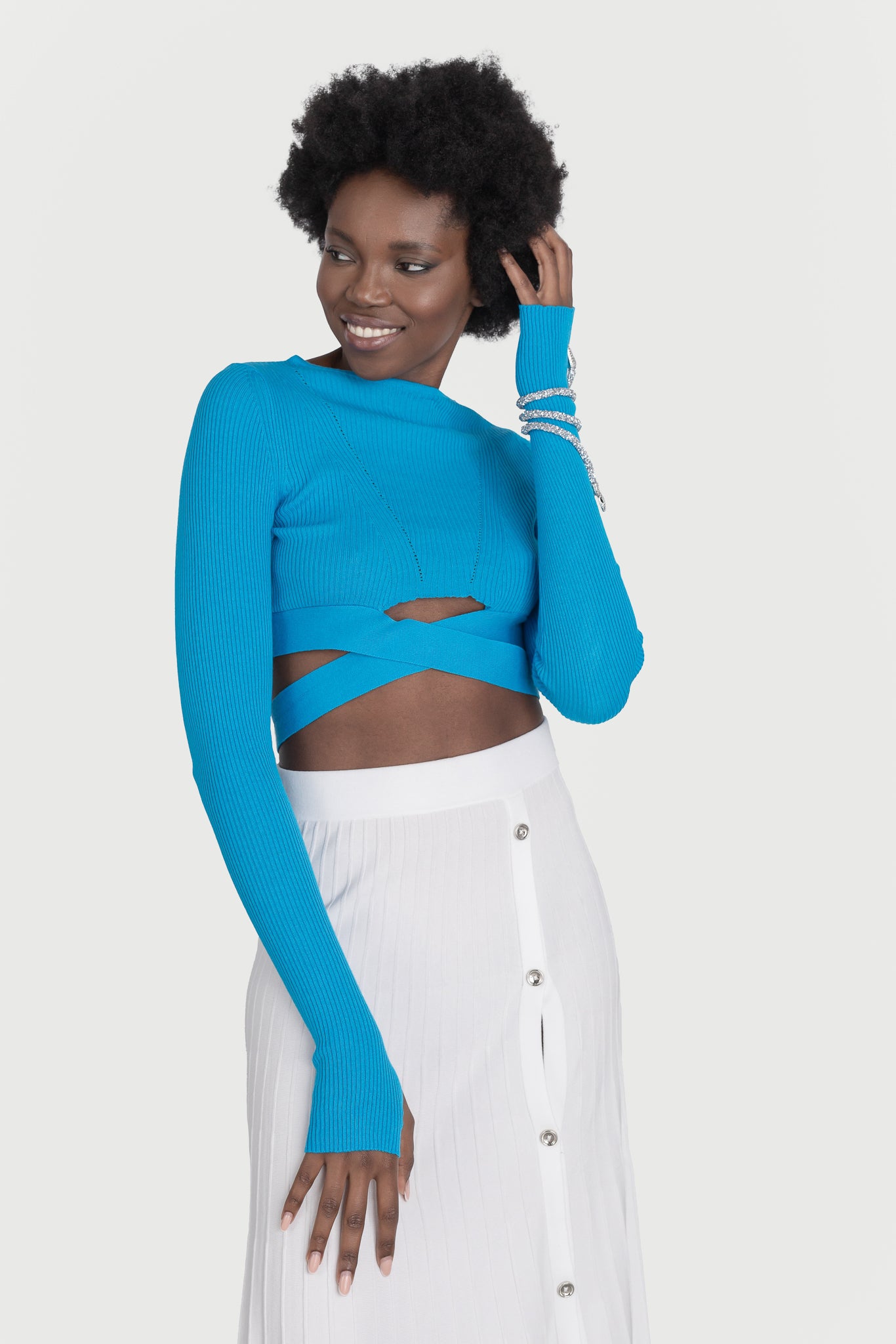 Top with long sleeves and drawstring waist