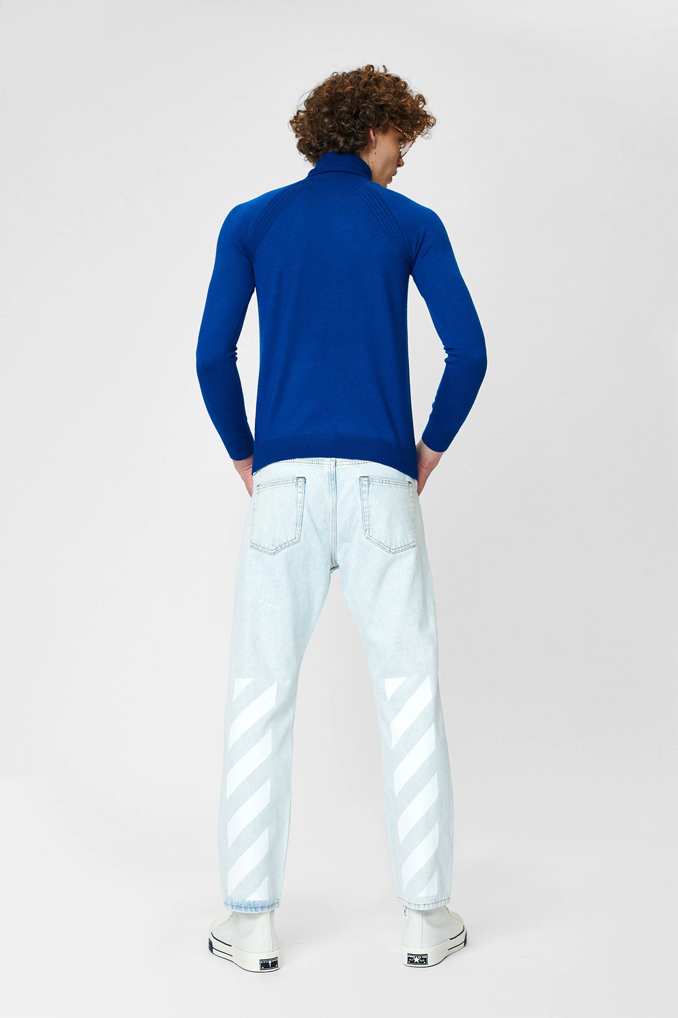 Sweater with roll collar and long sleeves