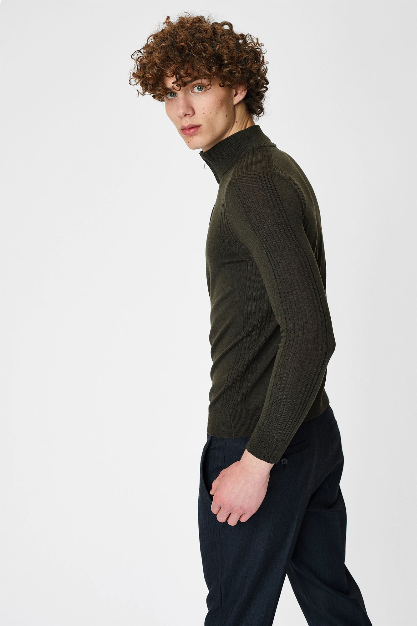 Crew neck sweater with short zipper and long sleeves, for men