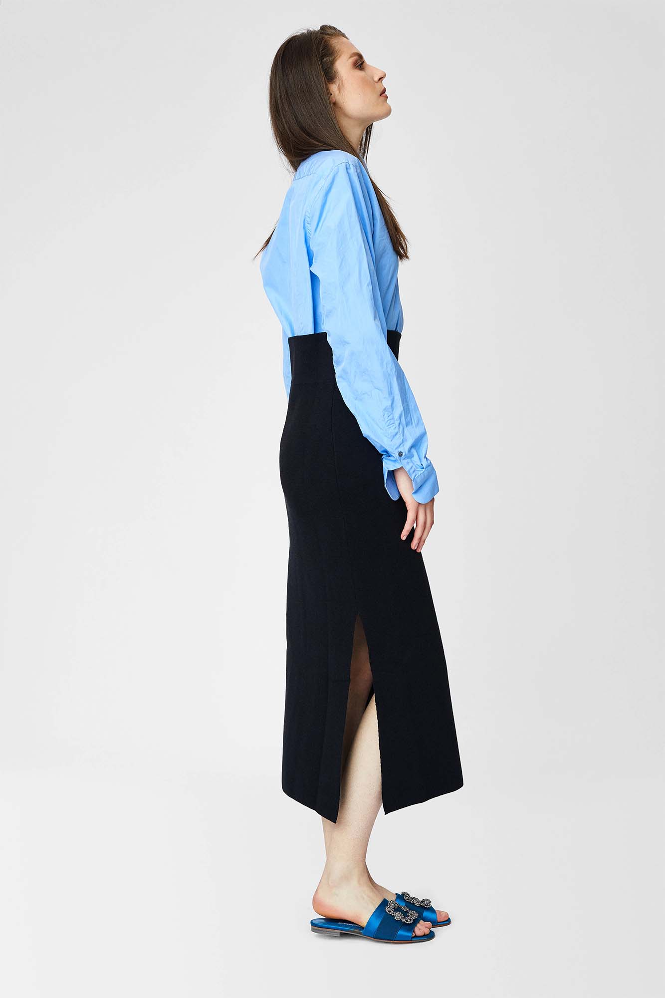 Long skirt with side slits