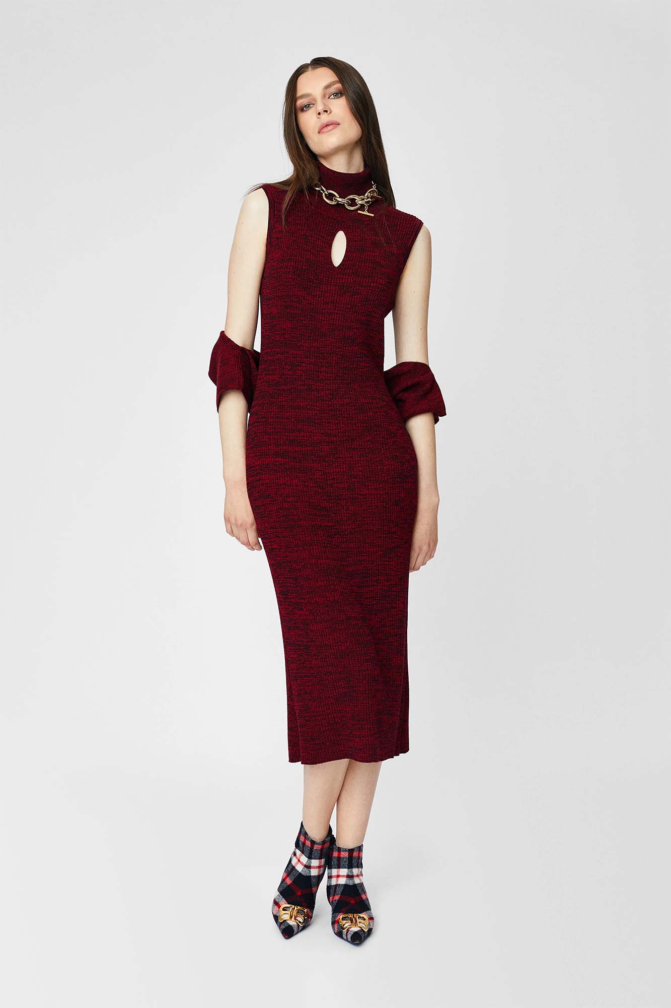 Dress for women of medium length
