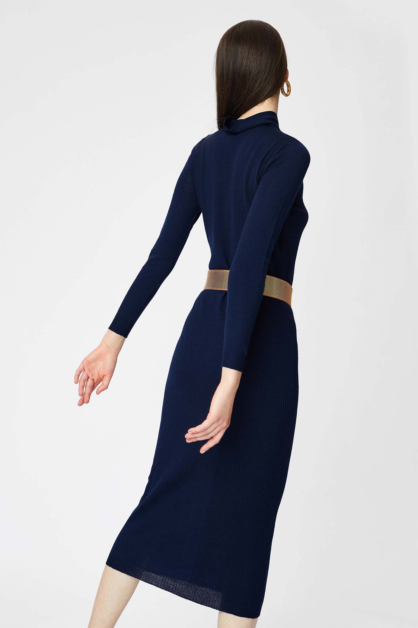 Dress for women of medium length