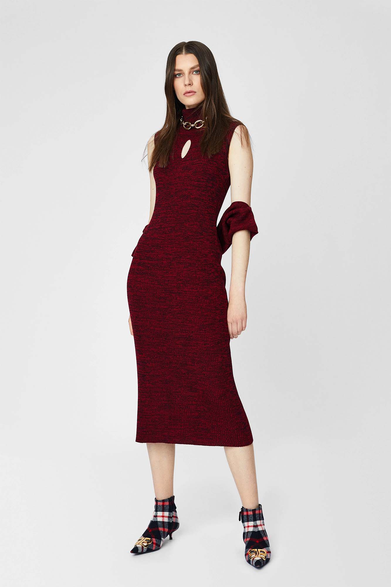 Dress for women of medium length