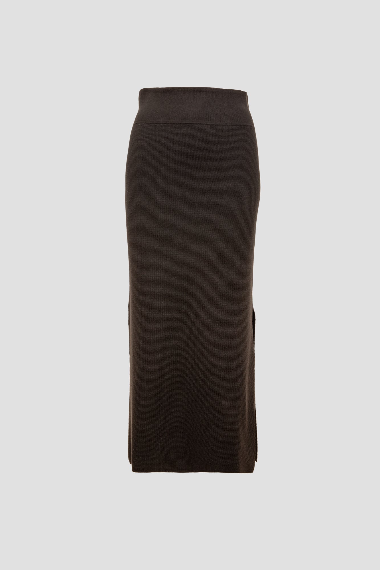 Long skirt with side slits