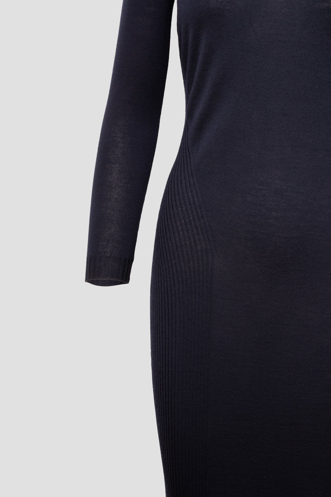 Dress for women of medium length