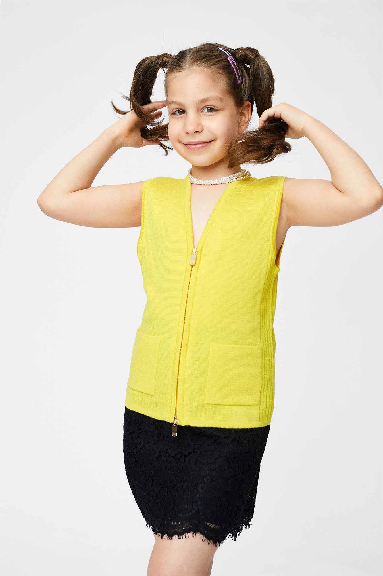 Vest with pockets for children