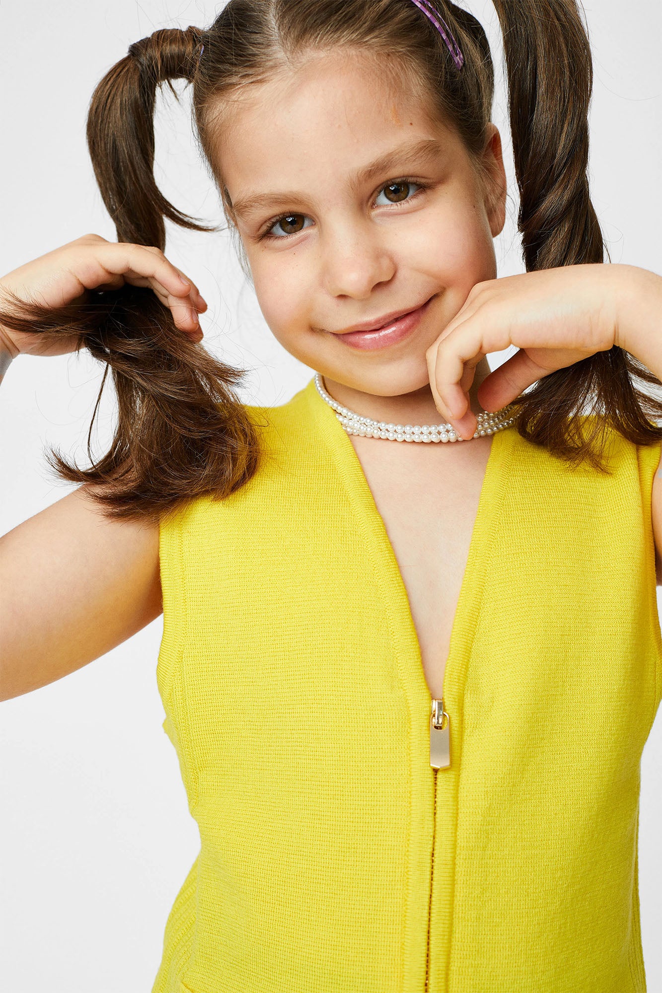 Vest with pockets for children