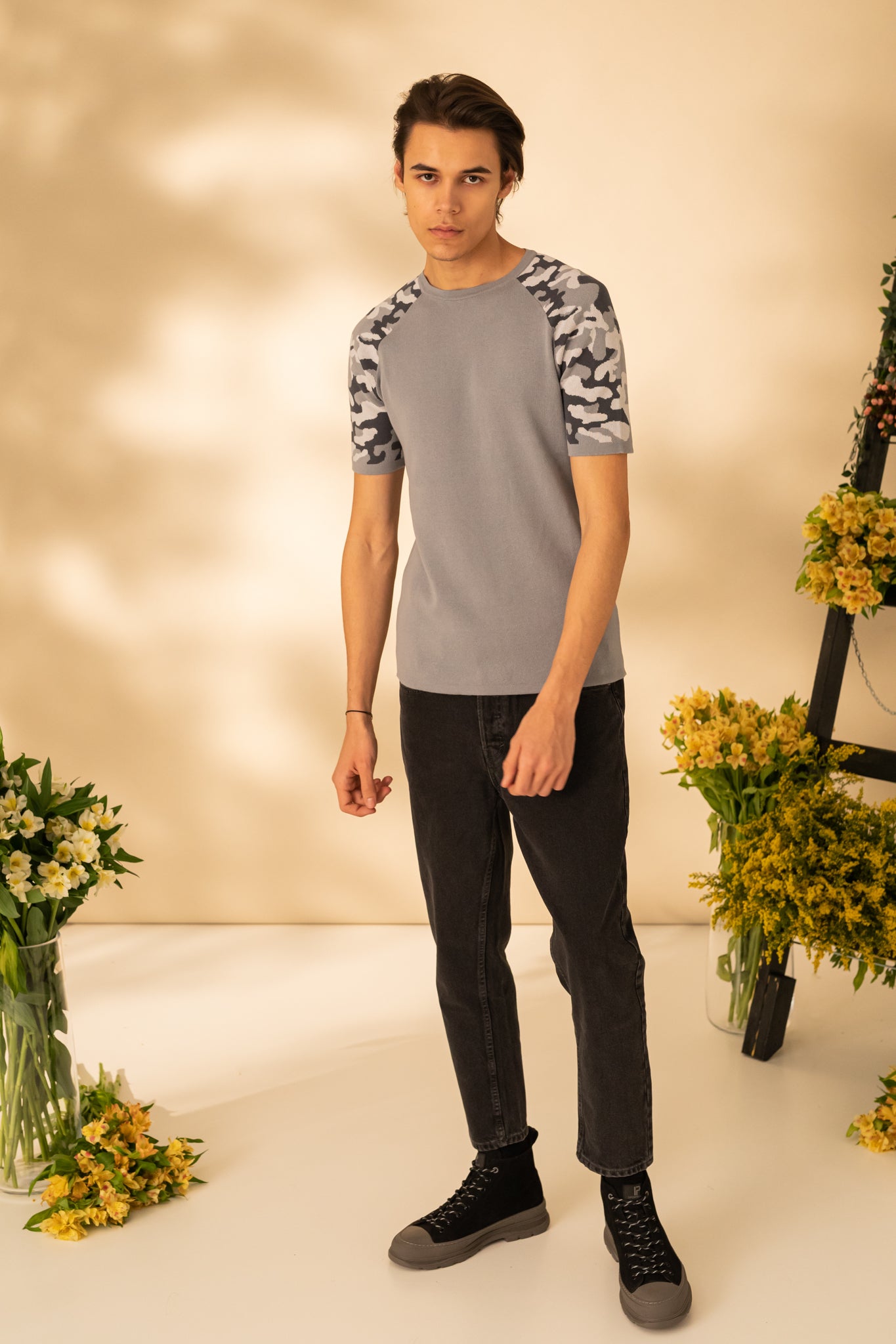 Army T-shirt with short sleeves