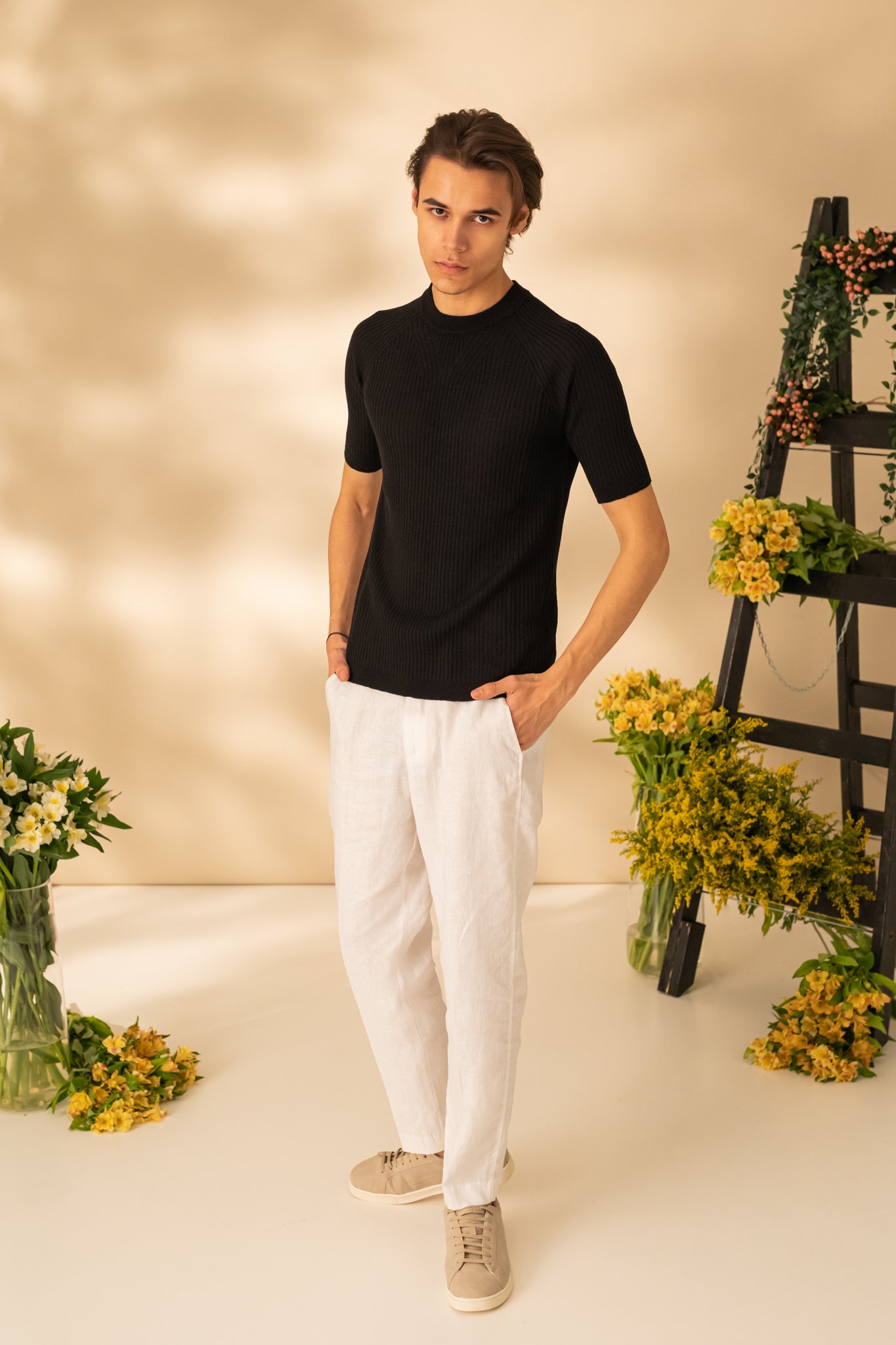 Wool T-shirt with short sleeves