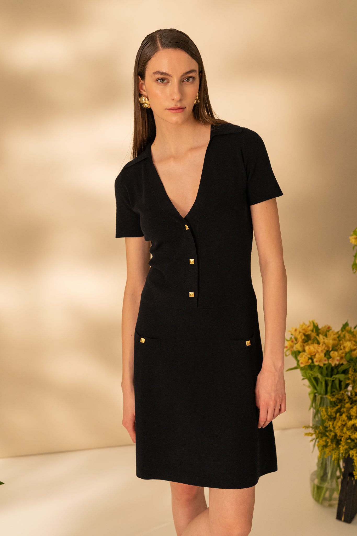 Short dress, slightly flared