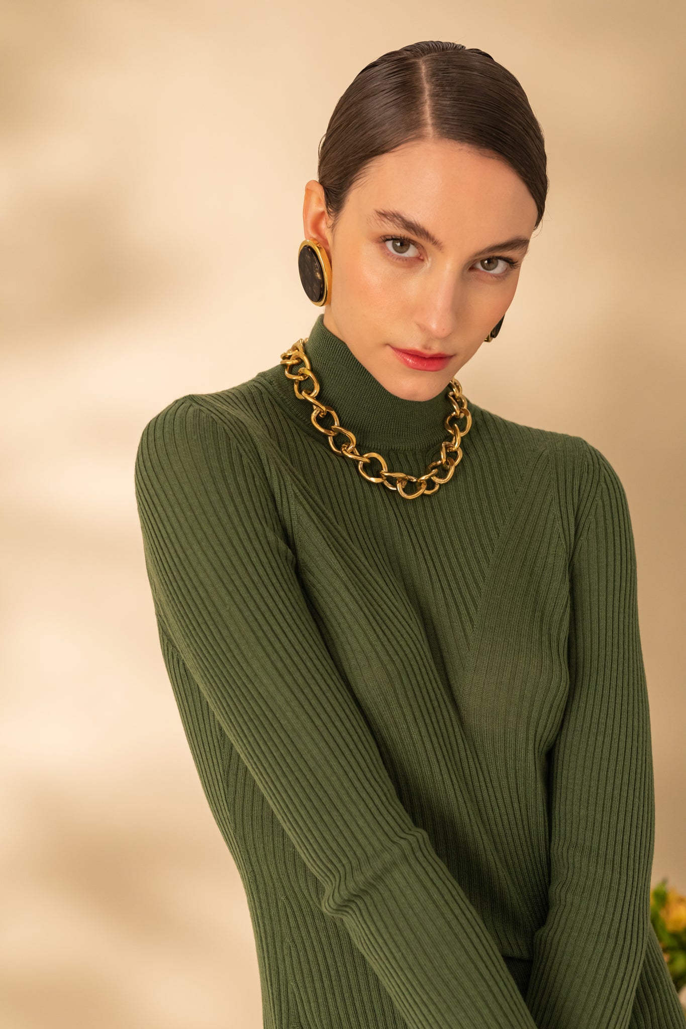 Dress for women with long sleeves made of wool