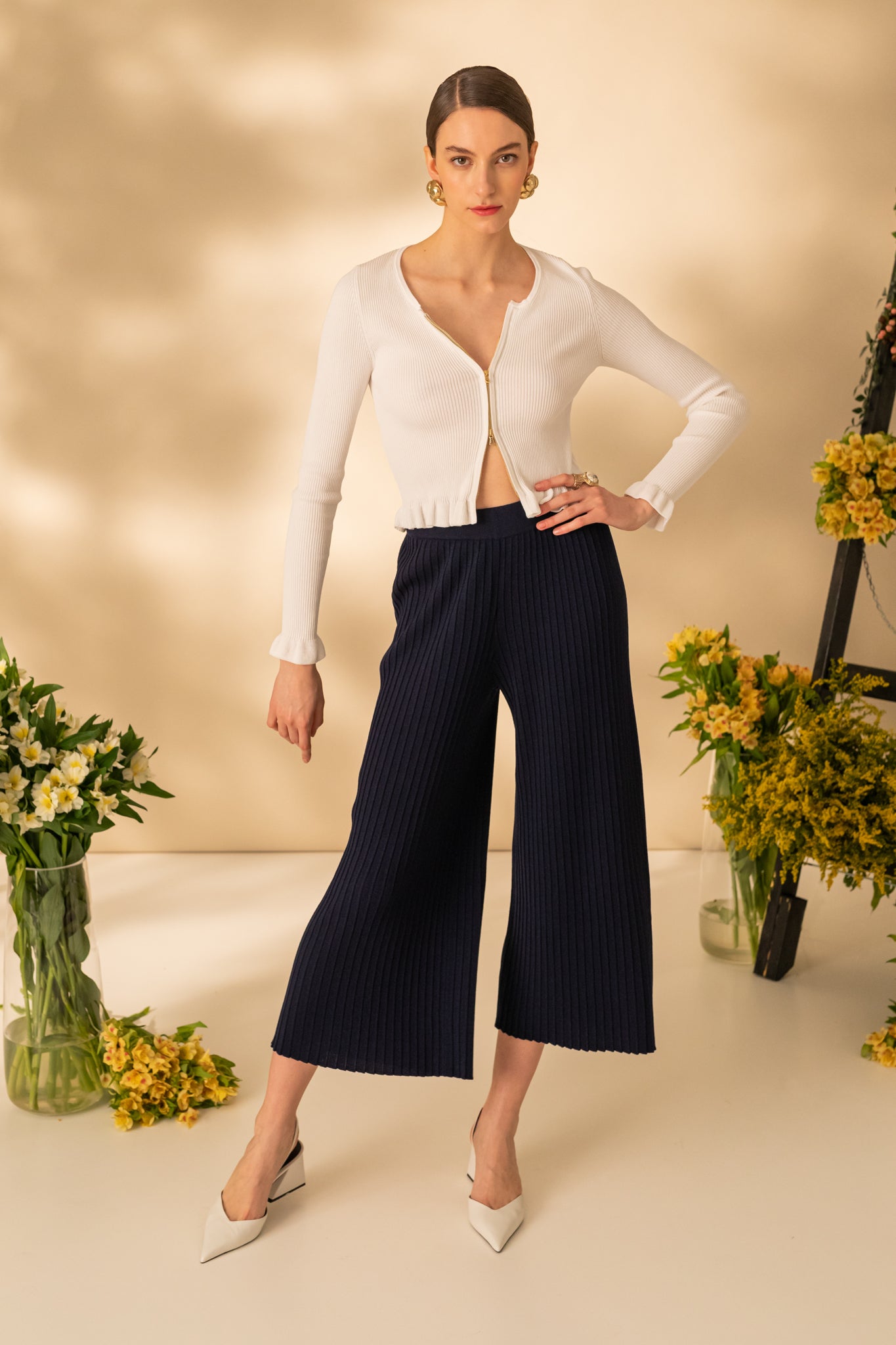 Long sleeve cotton blouse for women