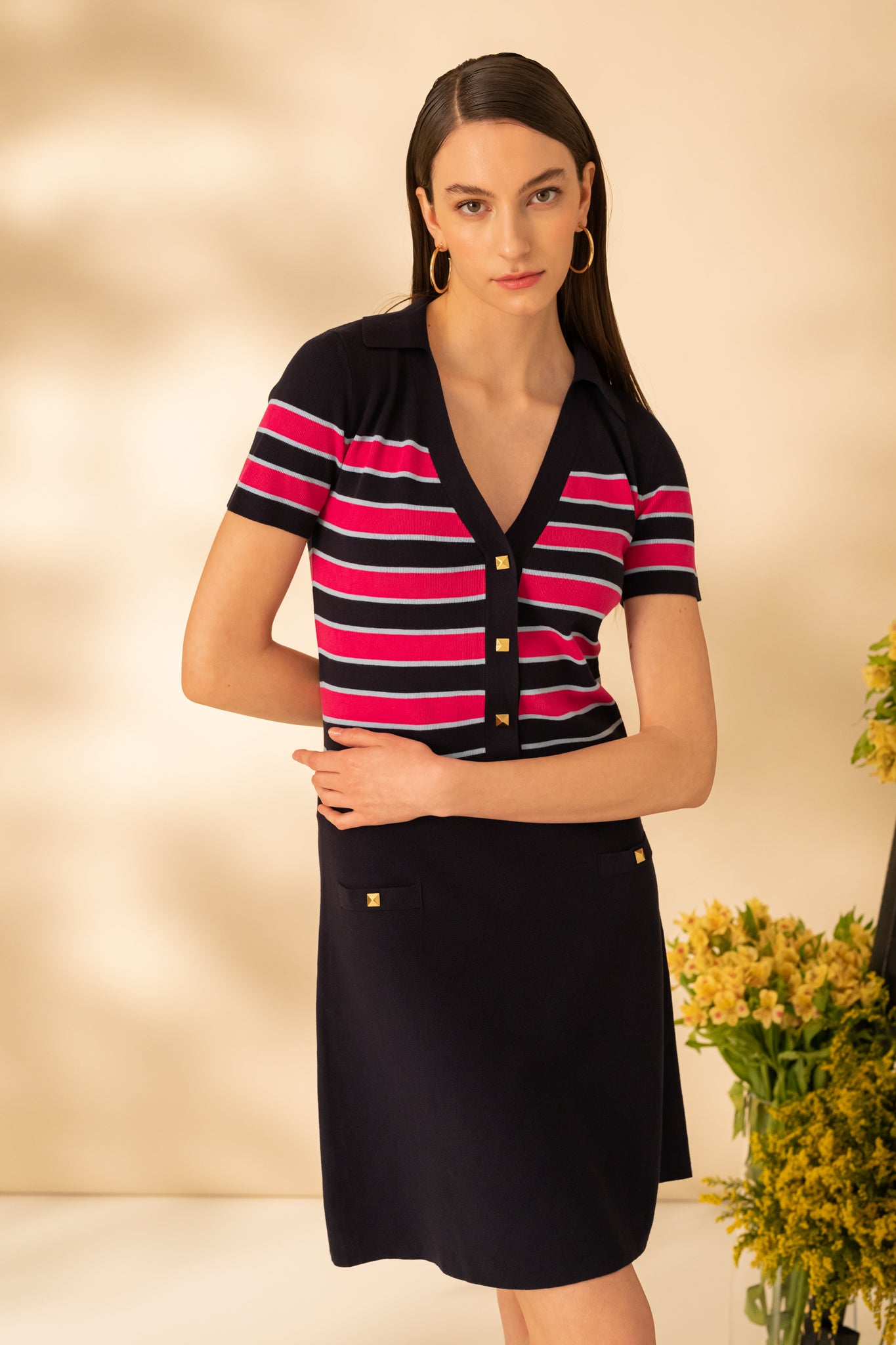Short dress, slightly flared in stripes