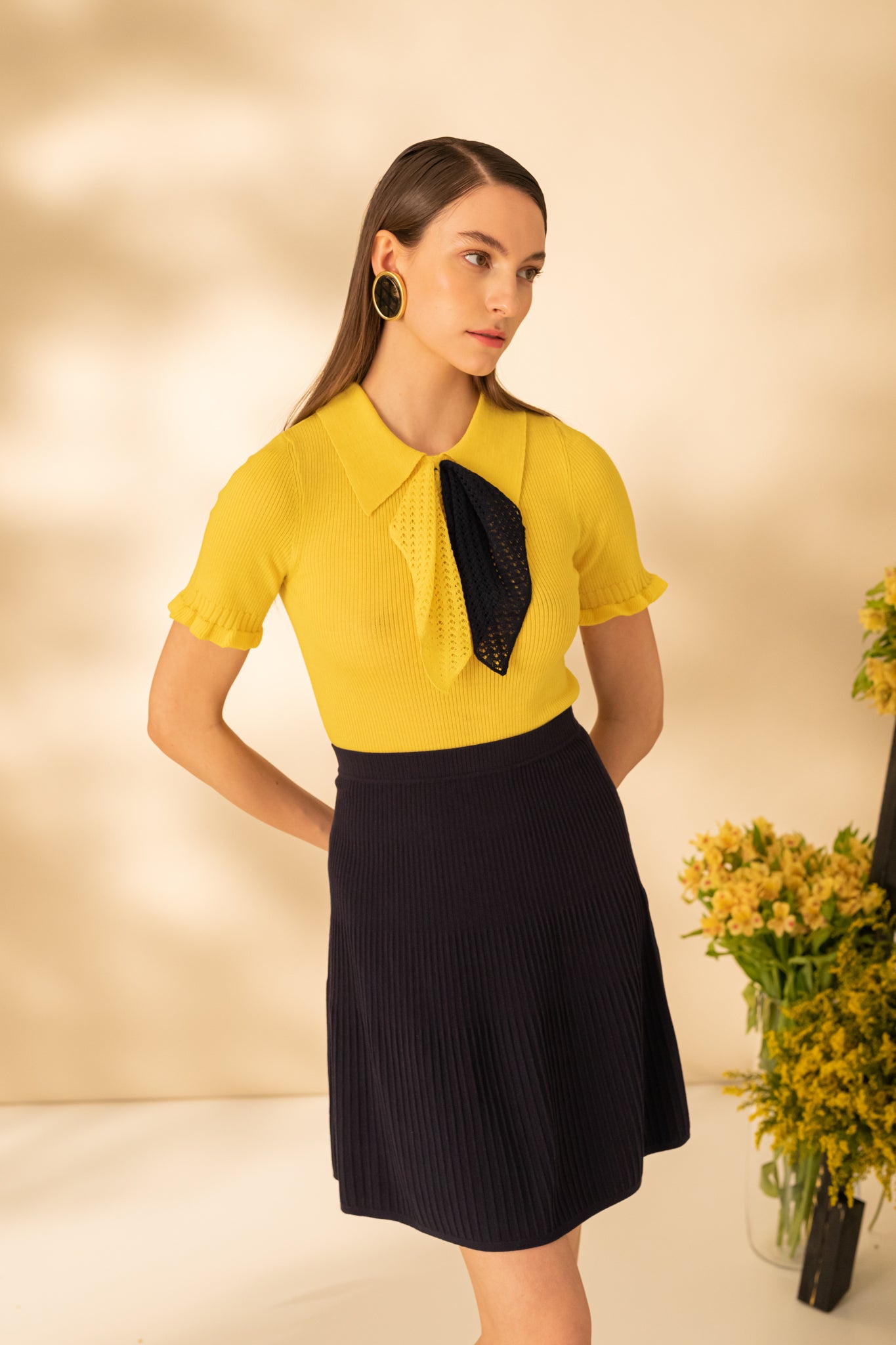 T-shirt with short sleeves and scarf accessory