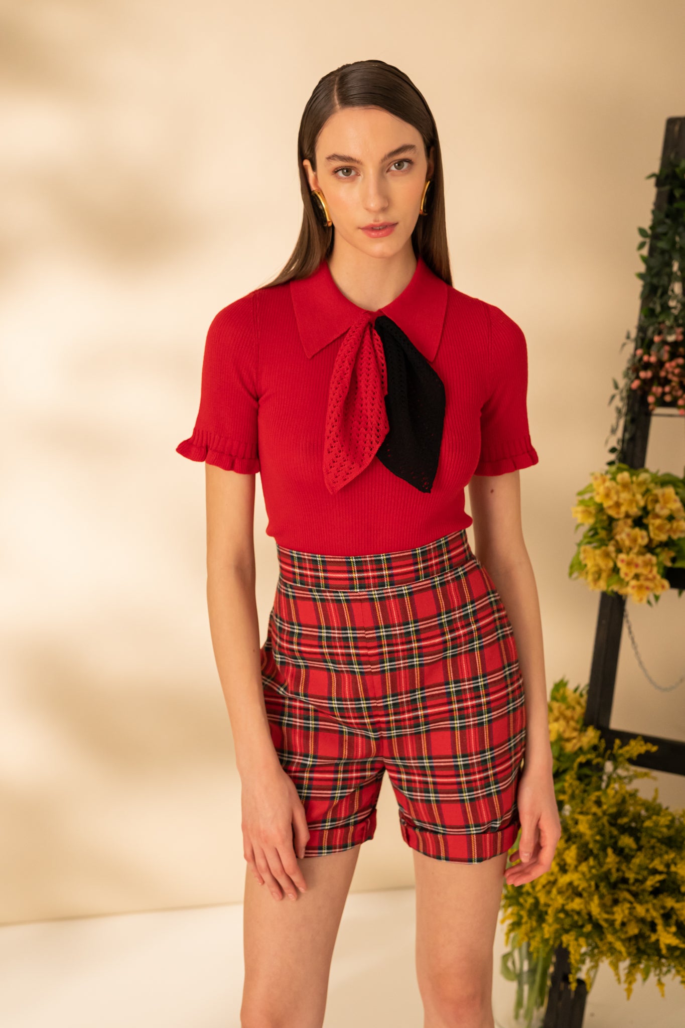 T-shirt with short sleeves and scarf accessory