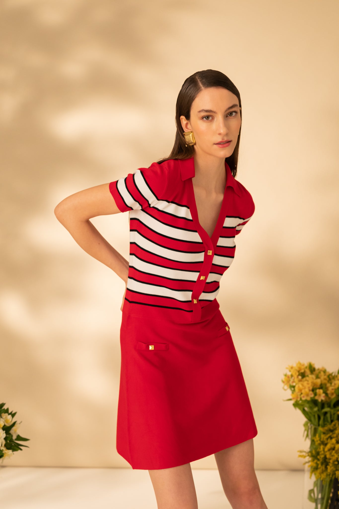 Short dress, slightly flared in stripes
