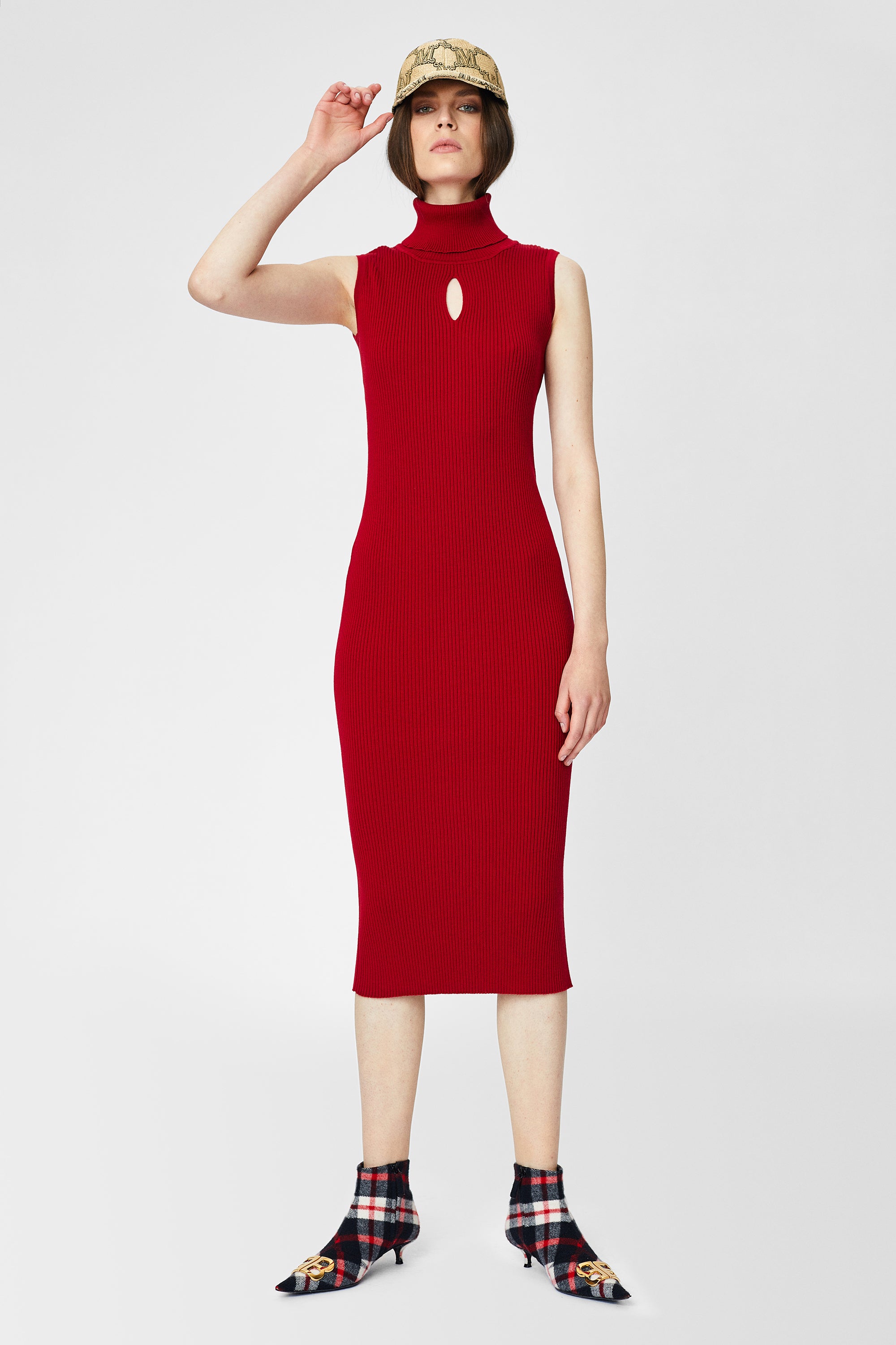 Dress for women of medium length
