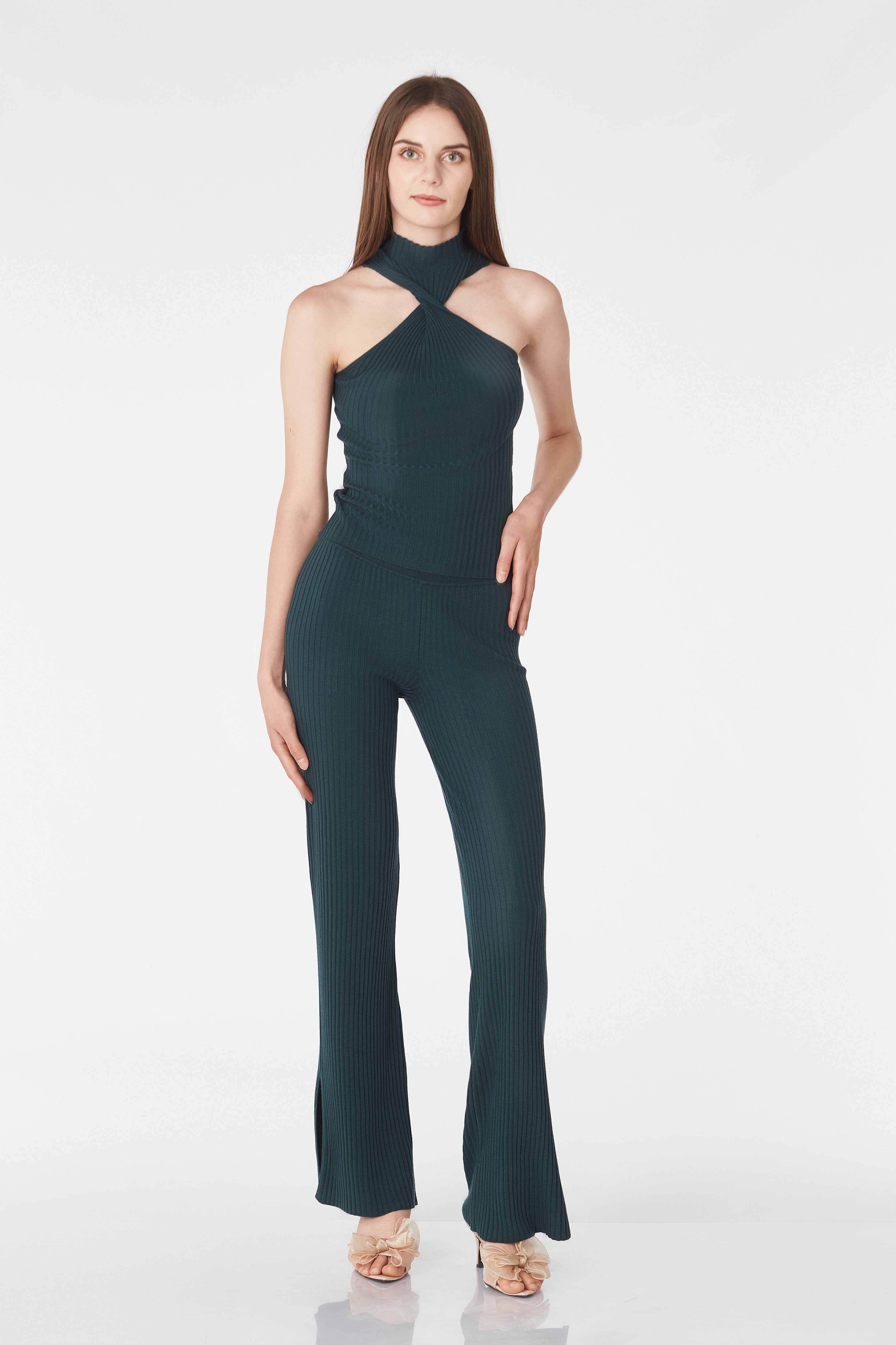 TURNTABLE COLLAR TOP