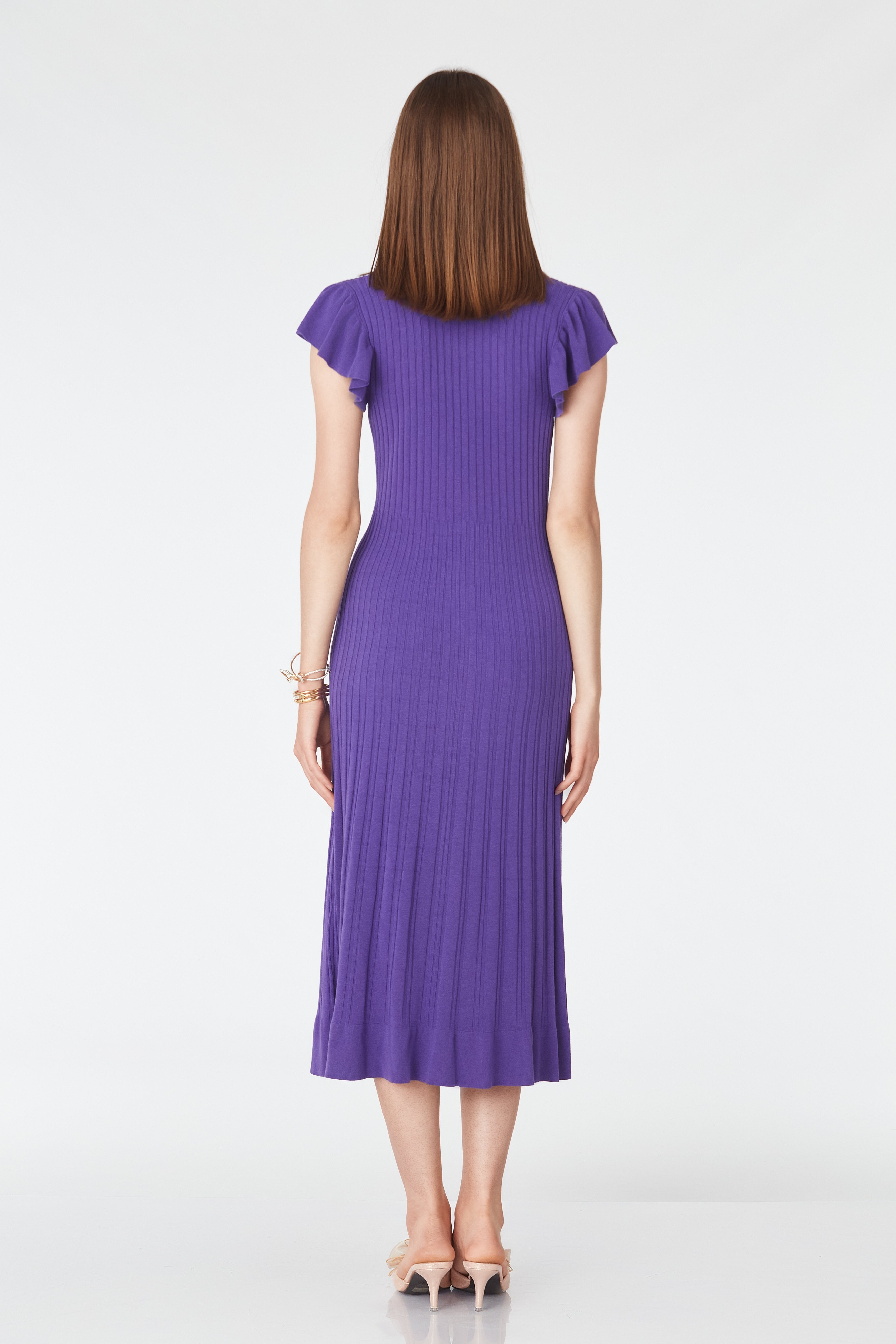 Ruffled dress 