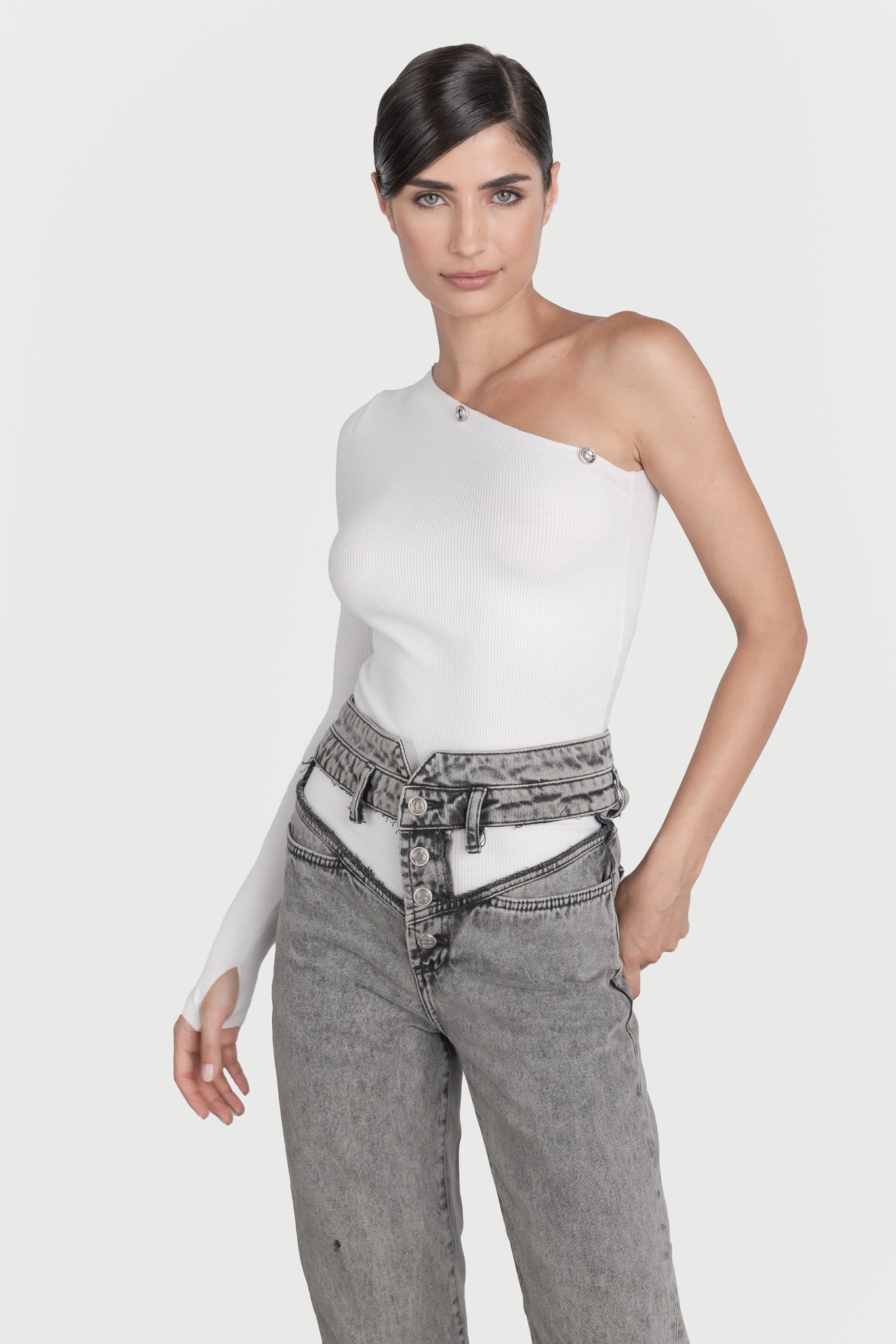 Sweater with removable sleeve