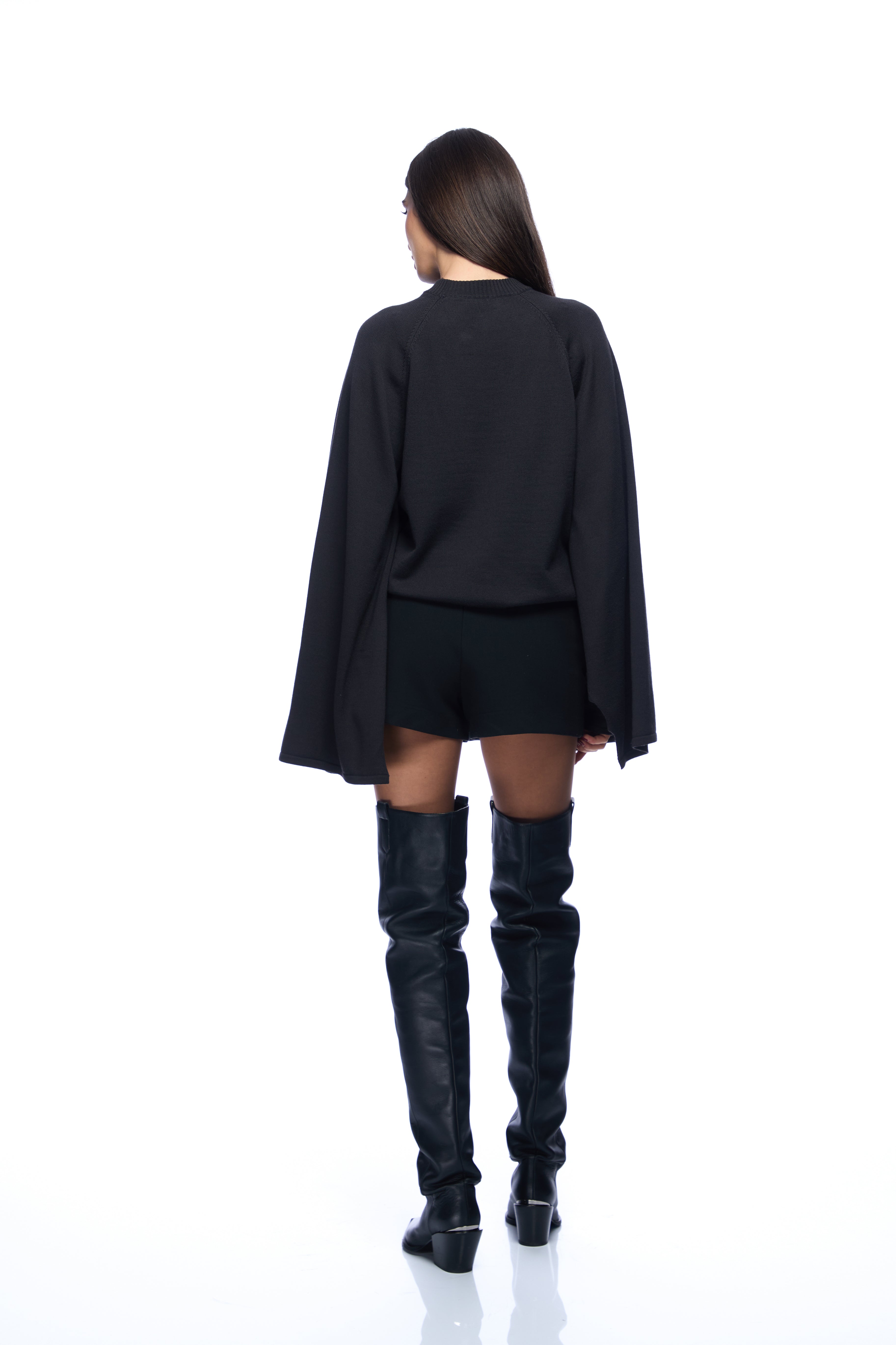 Pulover cu maneci detasabile