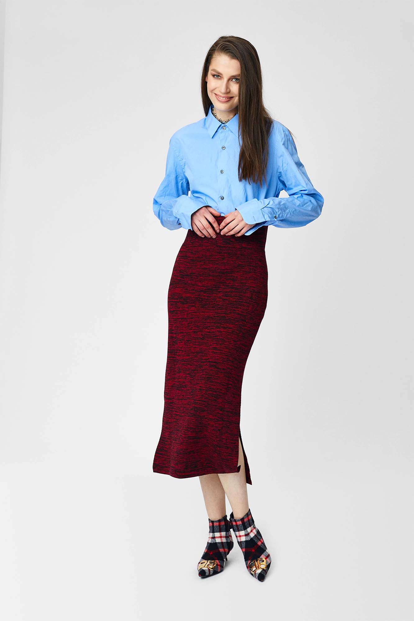 Midi skirt with side slits